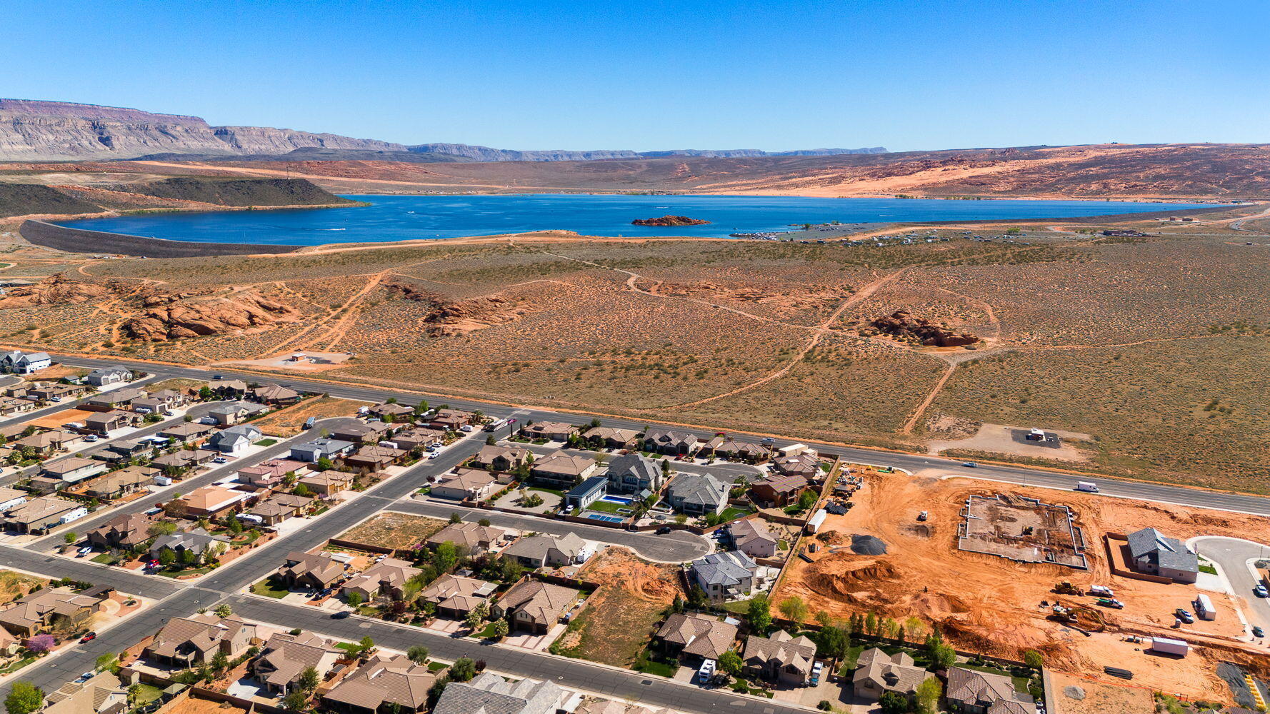 DIXIE SPRINGS - Land