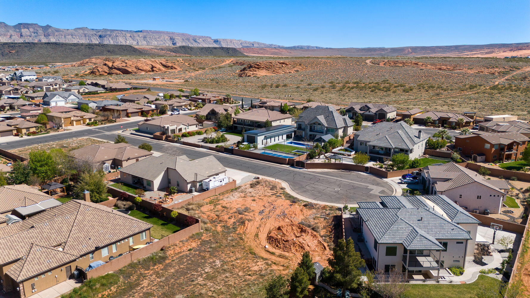 DIXIE SPRINGS - Land