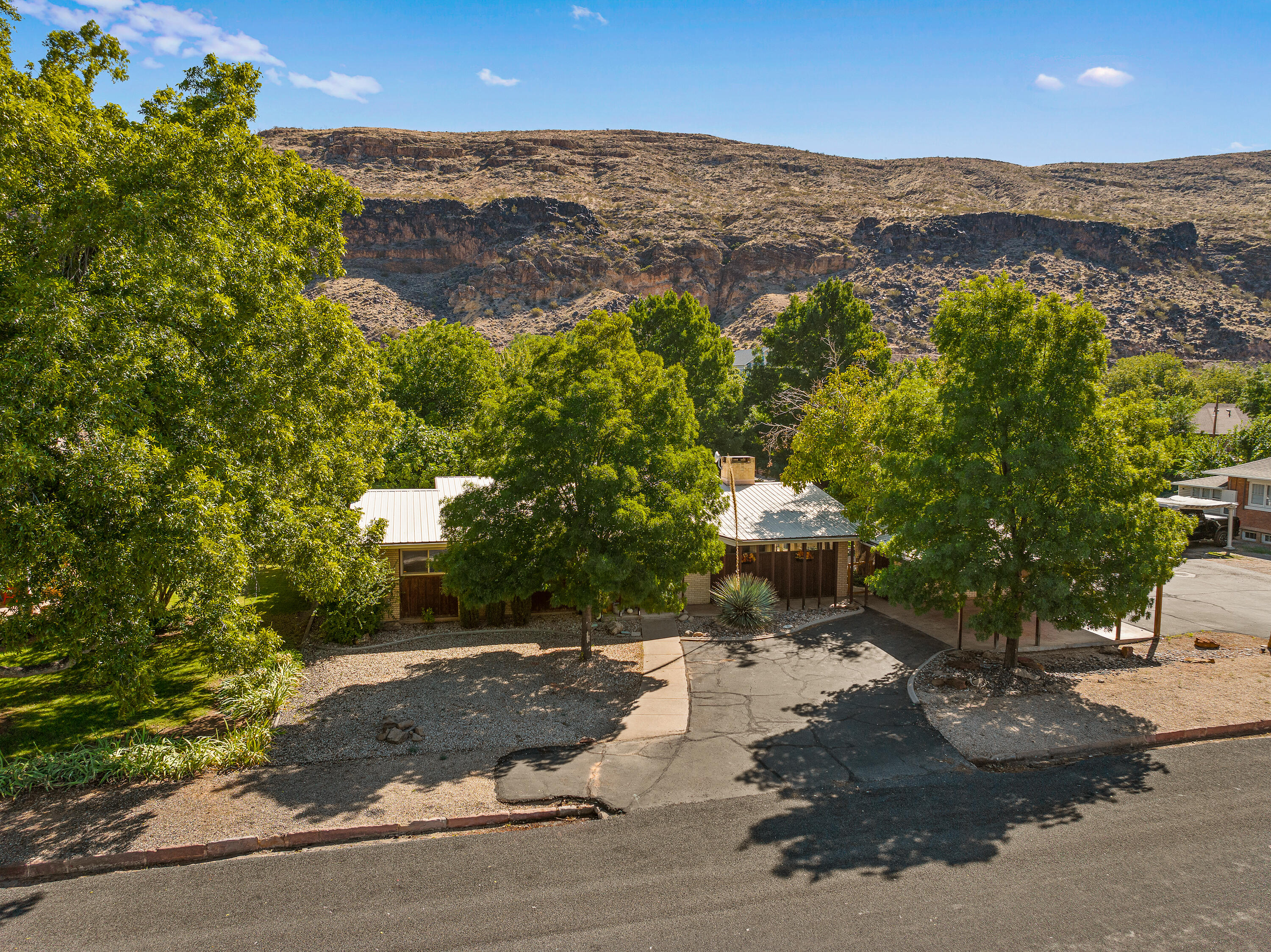 HURRICANE TOWNSITE - Residential