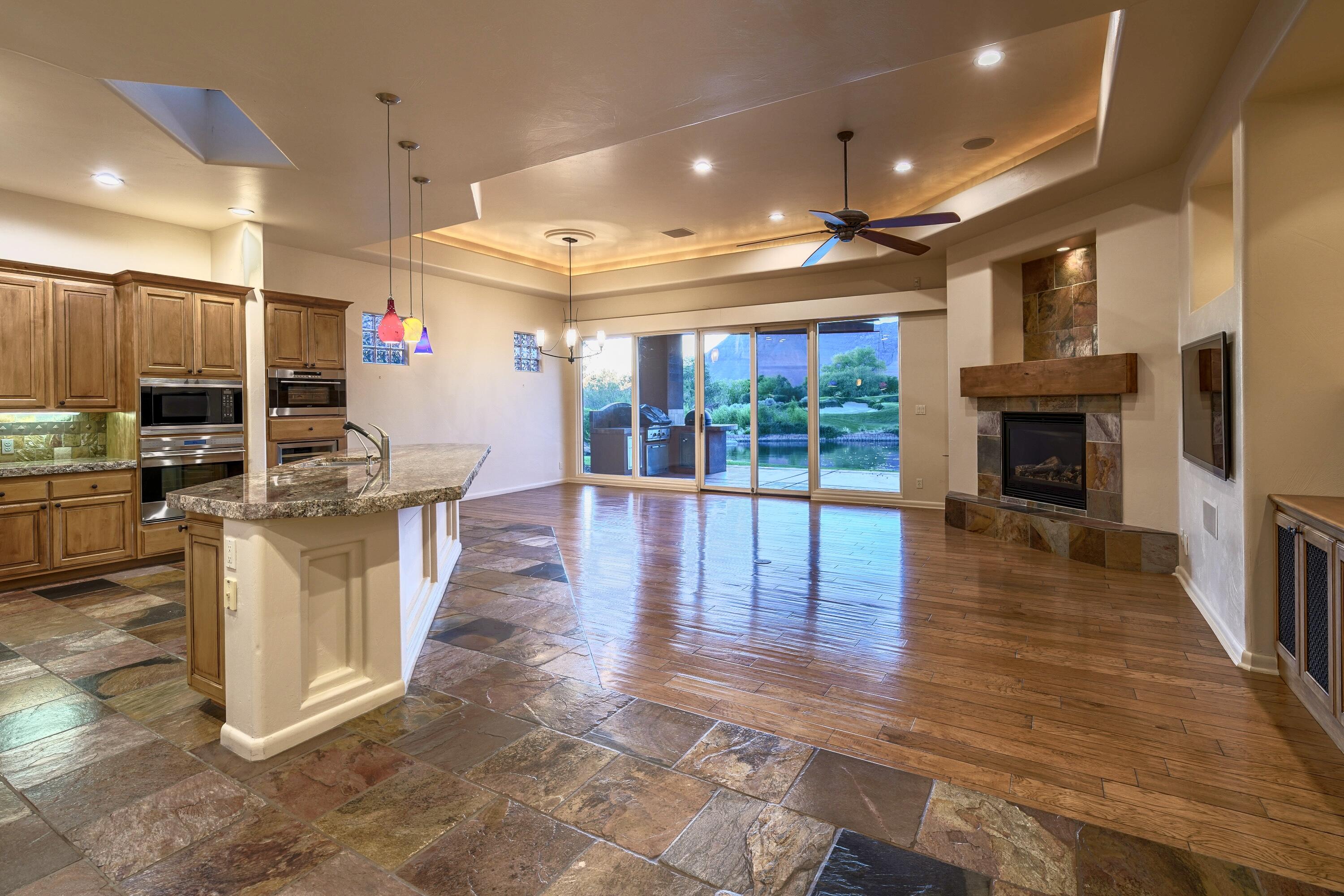 KACHINA SPRINGS AT ENTRADA - Residential