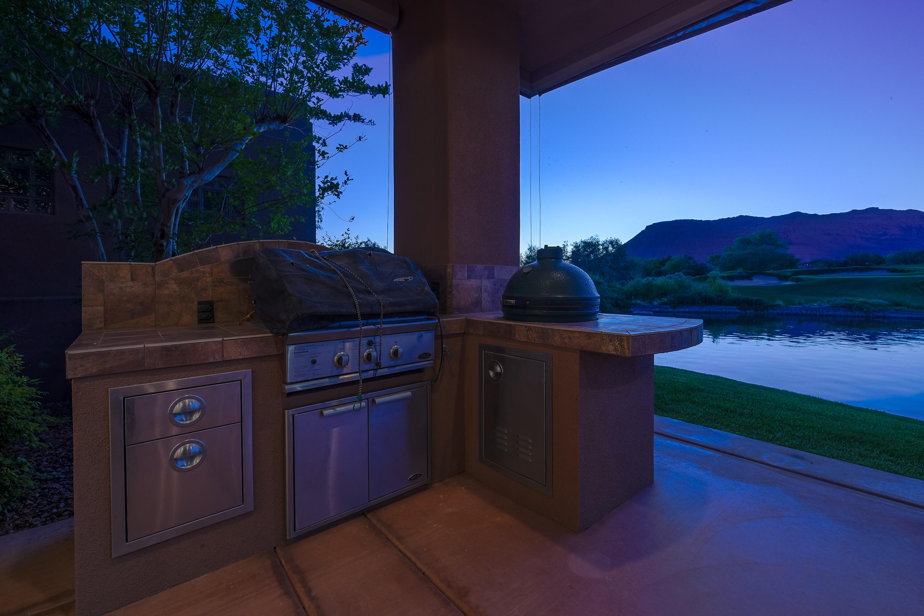 KACHINA SPRINGS AT ENTRADA - Residential
