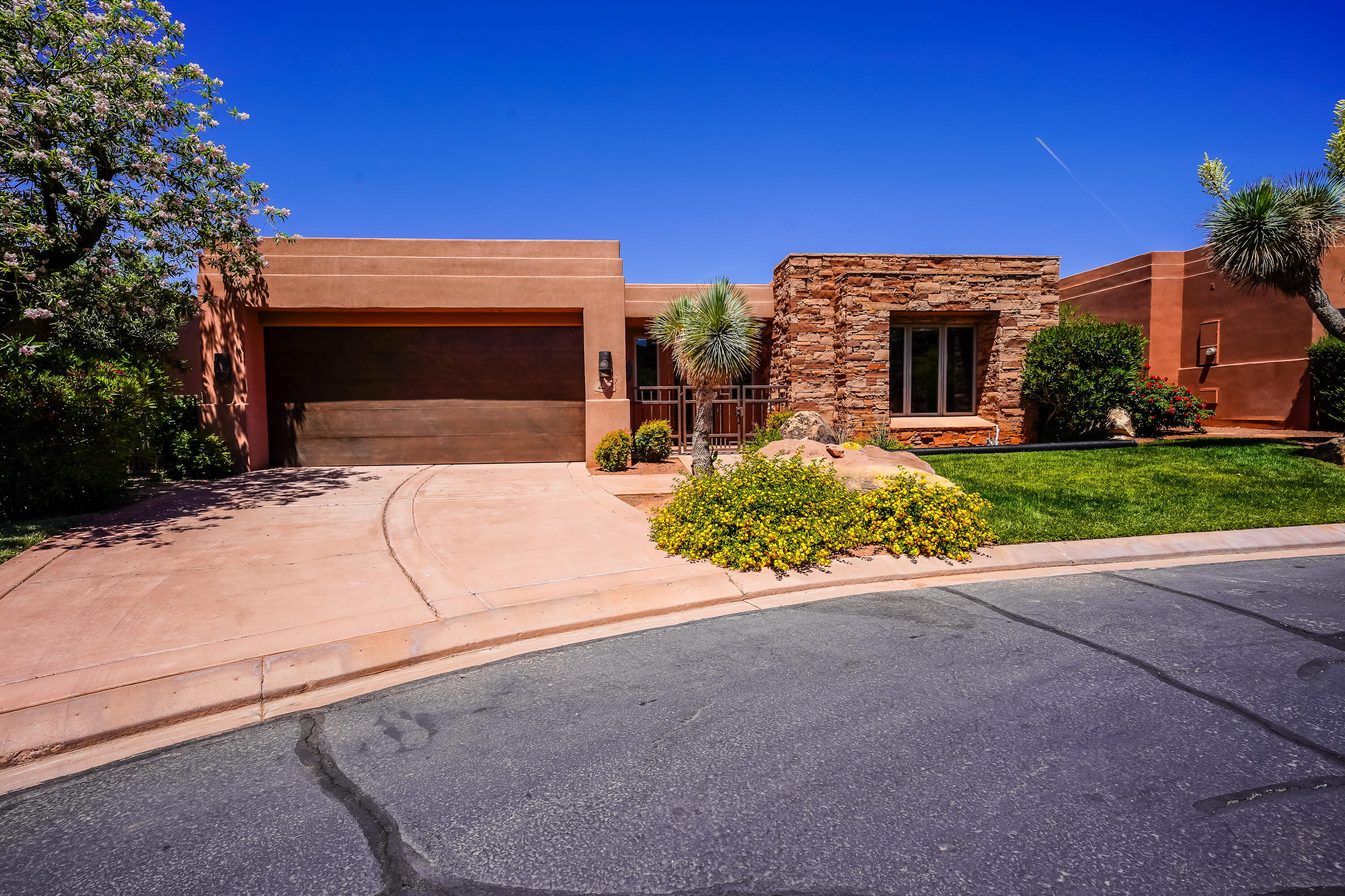 KACHINA SPRINGS AT ENTRADA - Residential