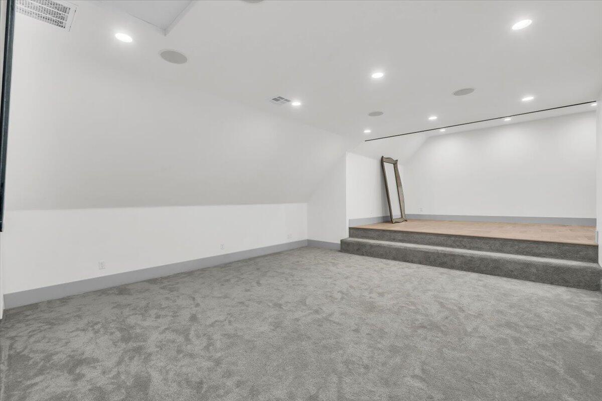 MEADOW VALLEY FARMS - Residential