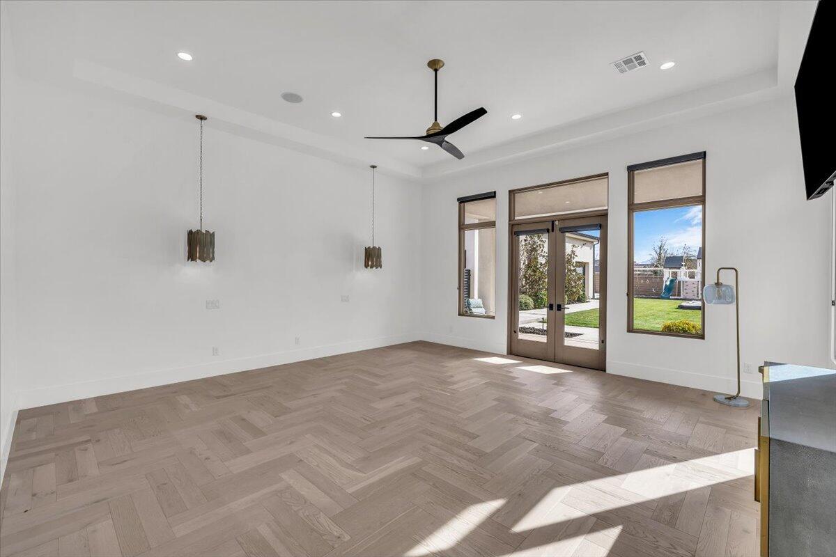 MEADOW VALLEY FARMS - Residential