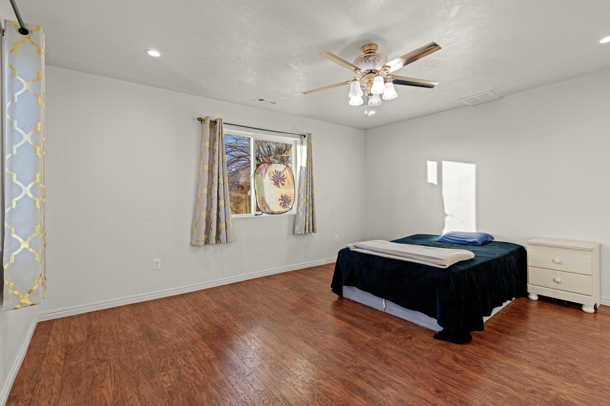 CANYON RIDGE - Residential