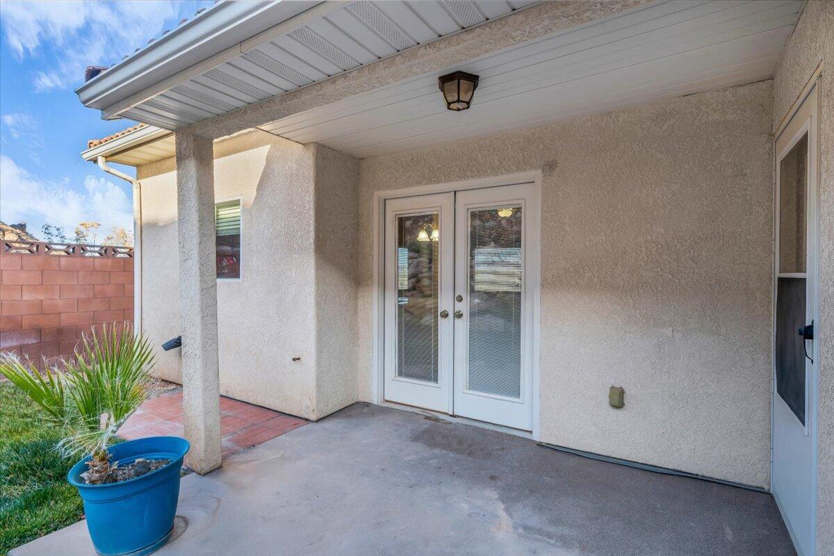 RIDGEPOINTE - Residential