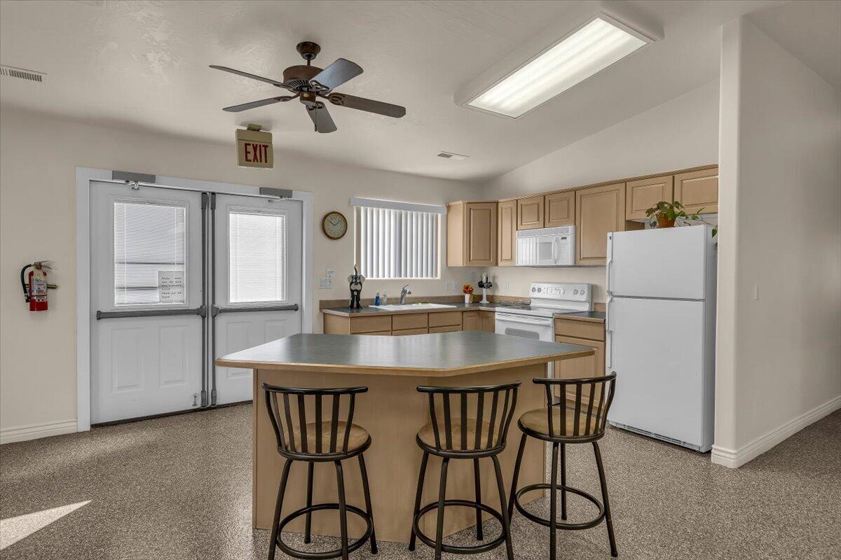 RIDGEPOINTE - Residential