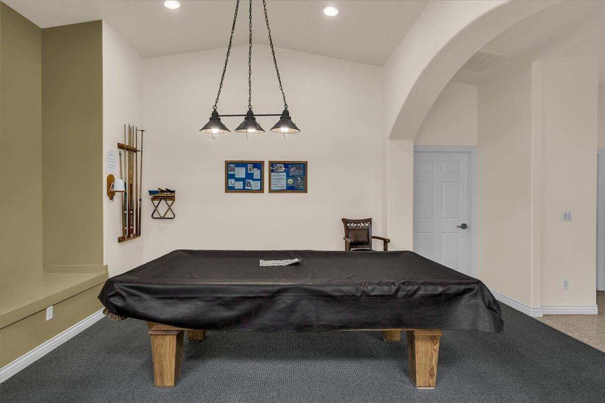 RIDGEPOINTE - Residential