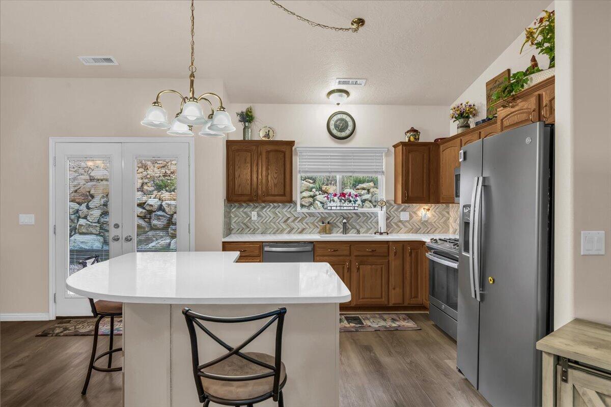 RIDGEPOINTE - Residential