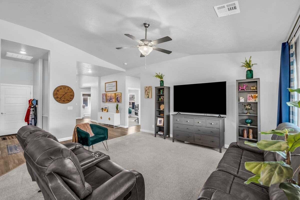 ELMWOOD ESTATES - Residential