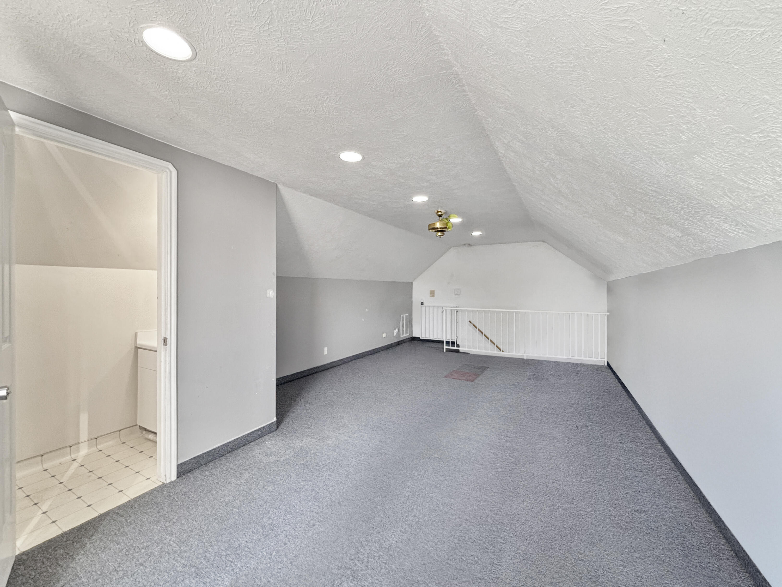 PINE VIEW ESTATES - Residential