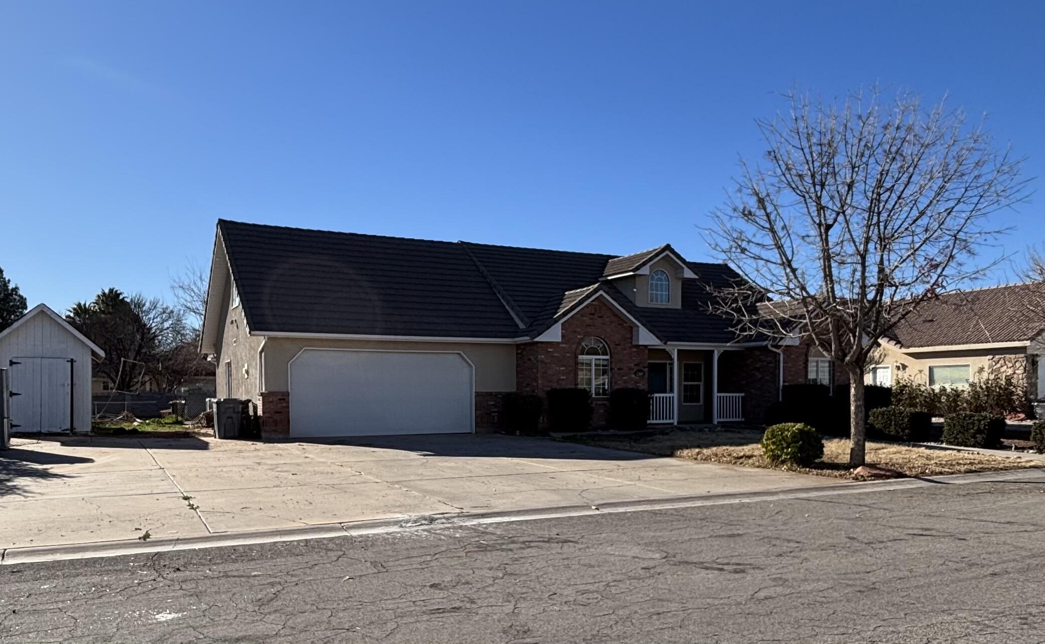 PINE VIEW ESTATES - Residential