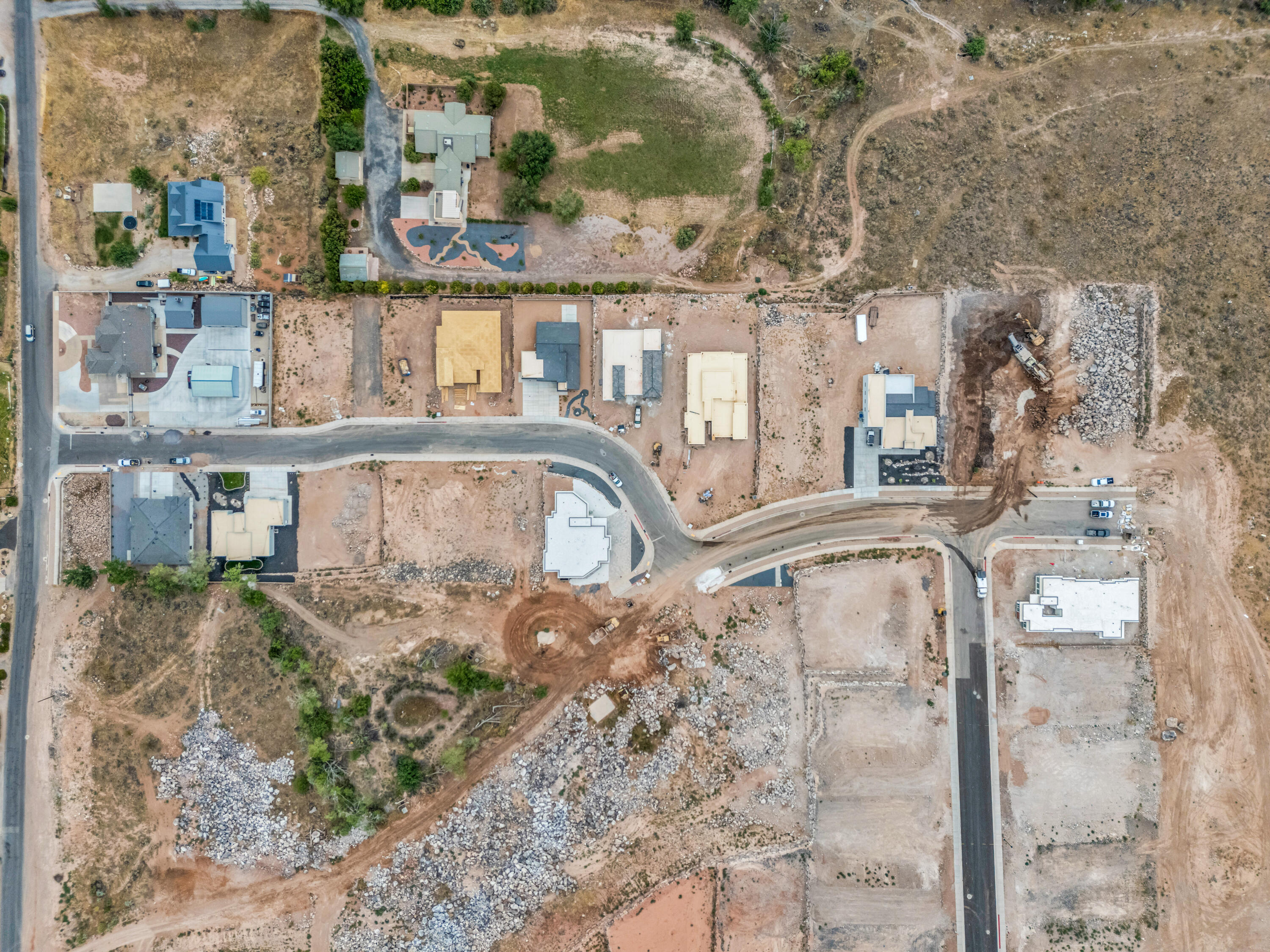 MOUNTAIN VIEW ESTATES - Land