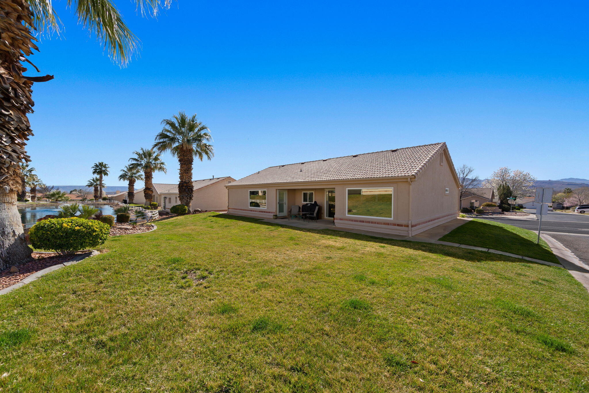 WEST SPRINGS TOWNHOMES - Residential