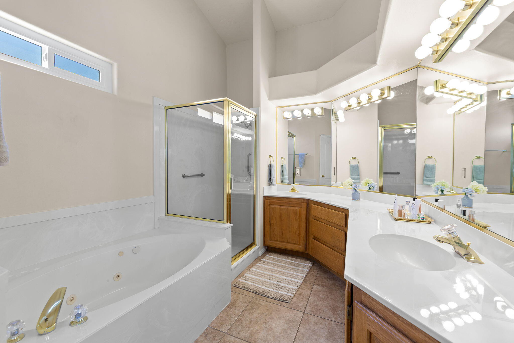 WEST SPRINGS TOWNHOMES - Residential