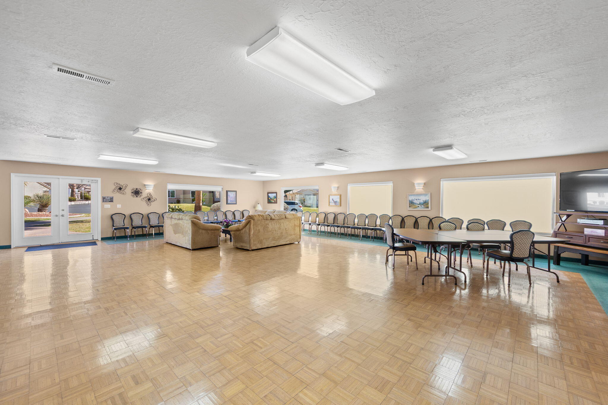 WEST SPRINGS TOWNHOMES - Residential