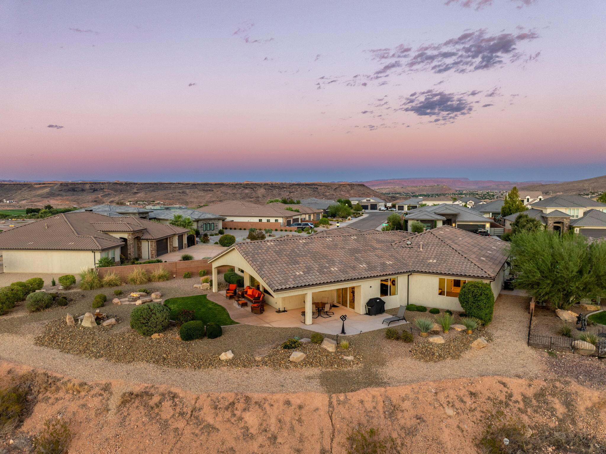 TUSCAN HEIGHTS - Residential