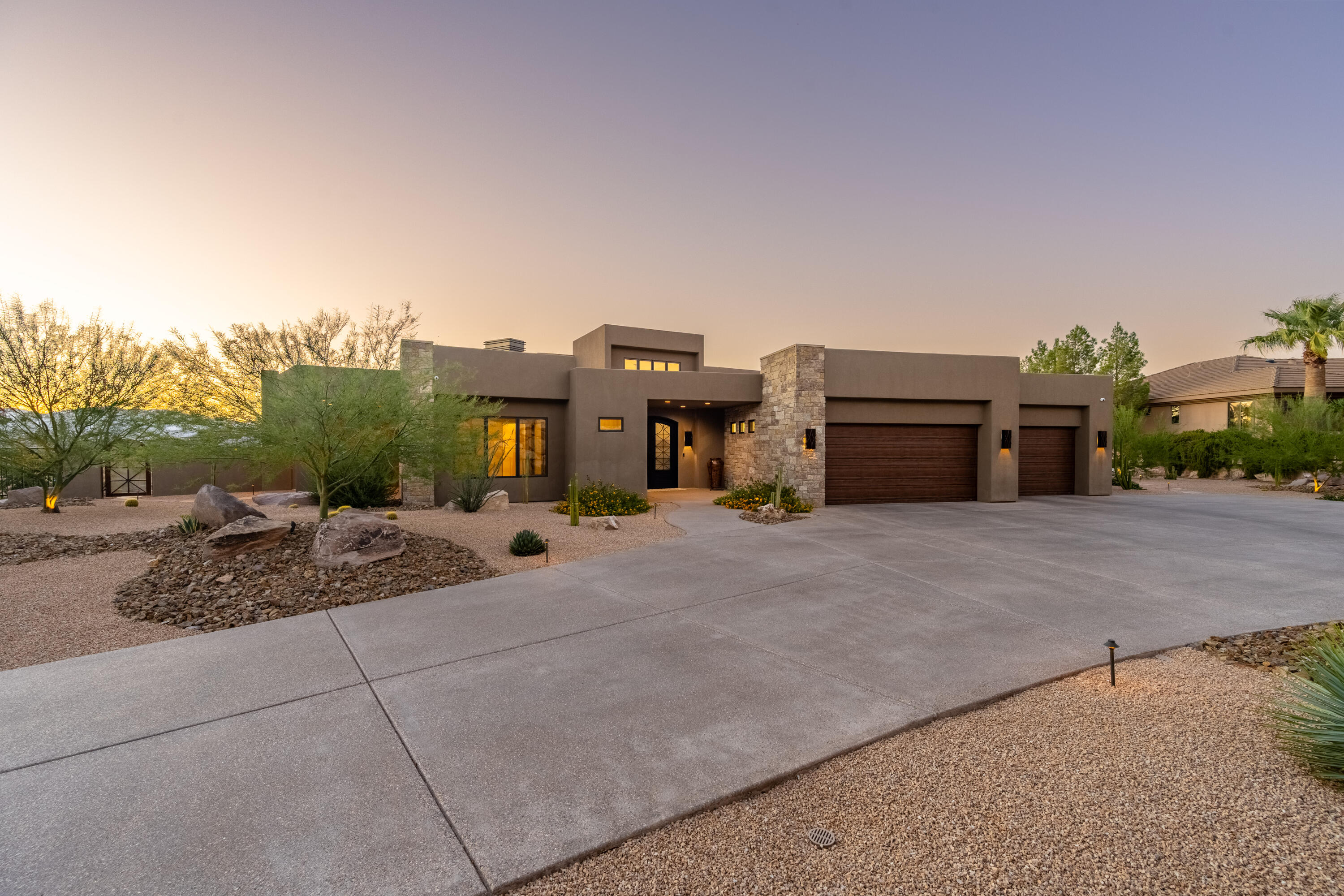 STONE CLIFF - Residential