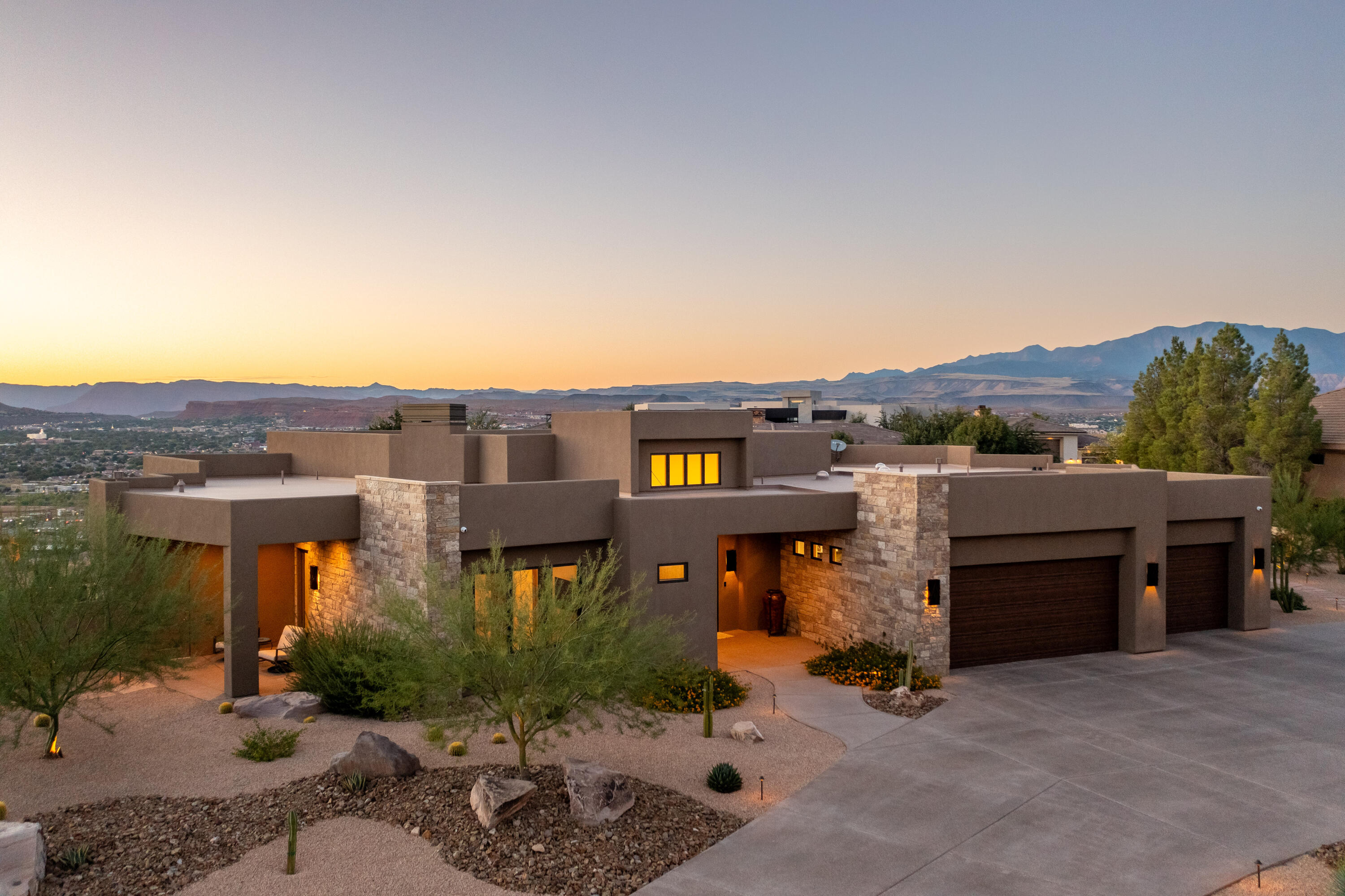 STONE CLIFF - Residential