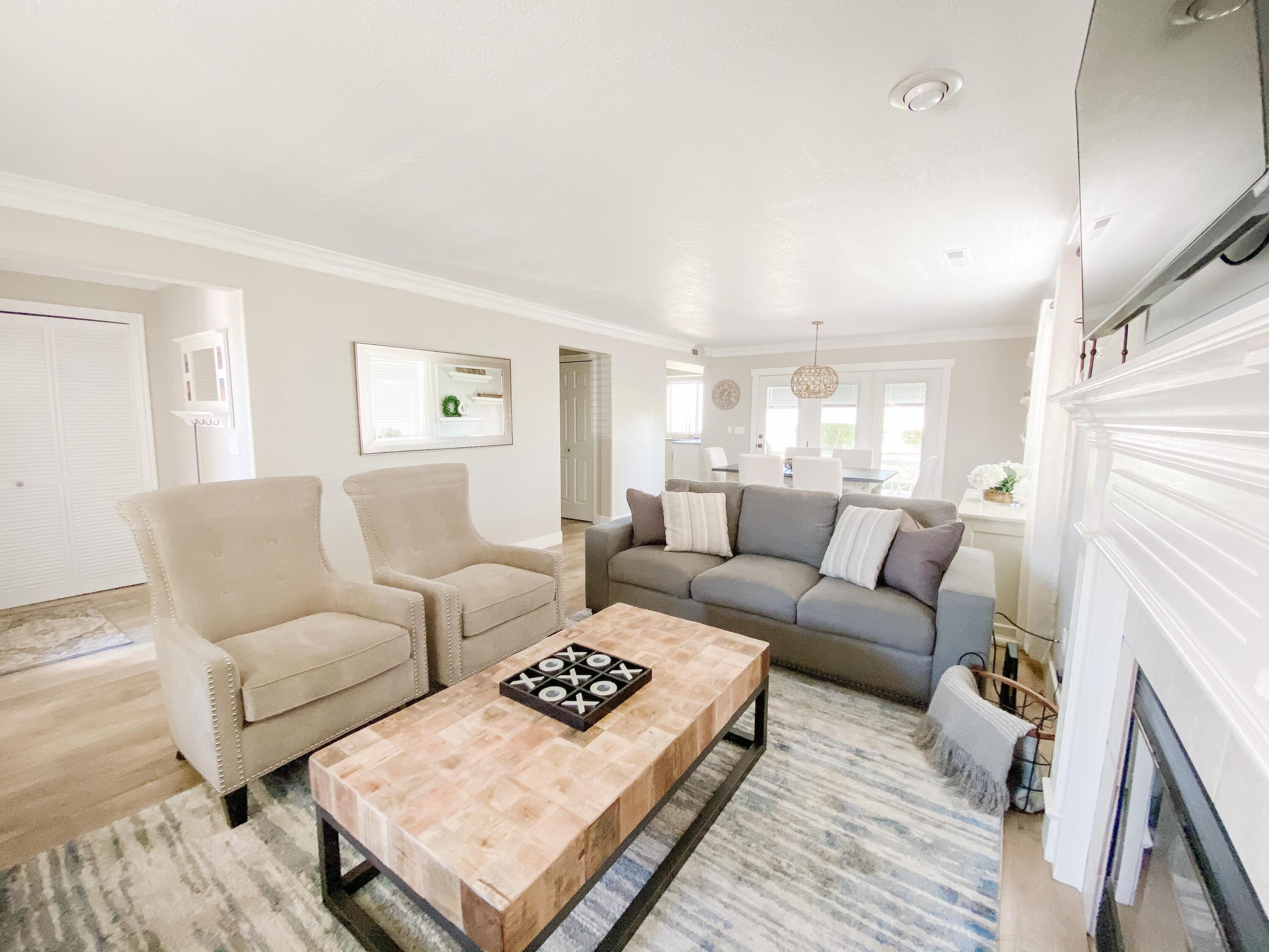 LAS PALMAS RESORT CONDOS - Residential