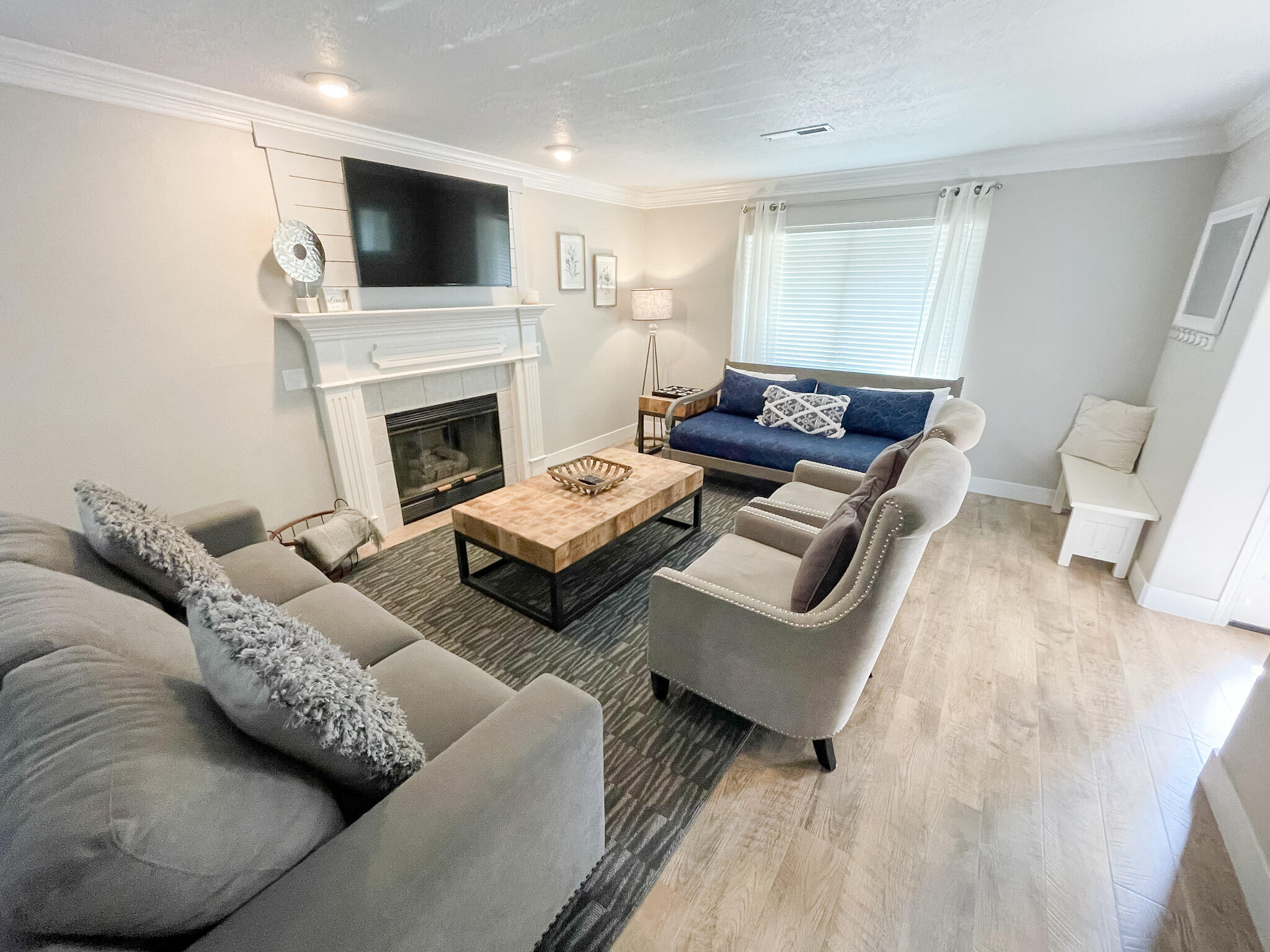 LAS PALMAS RESORT CONDOS - Residential