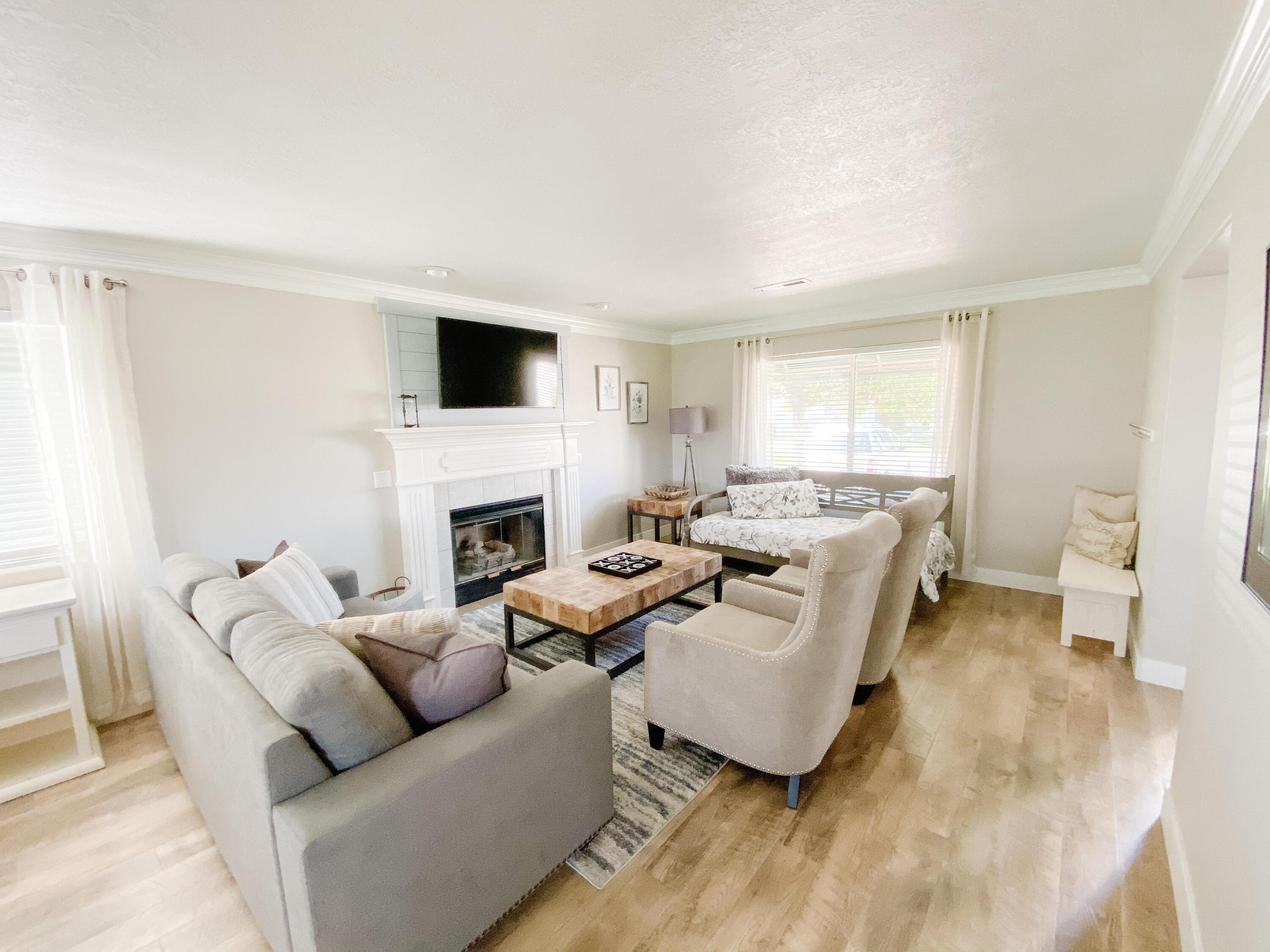 LAS PALMAS RESORT CONDOS - Residential