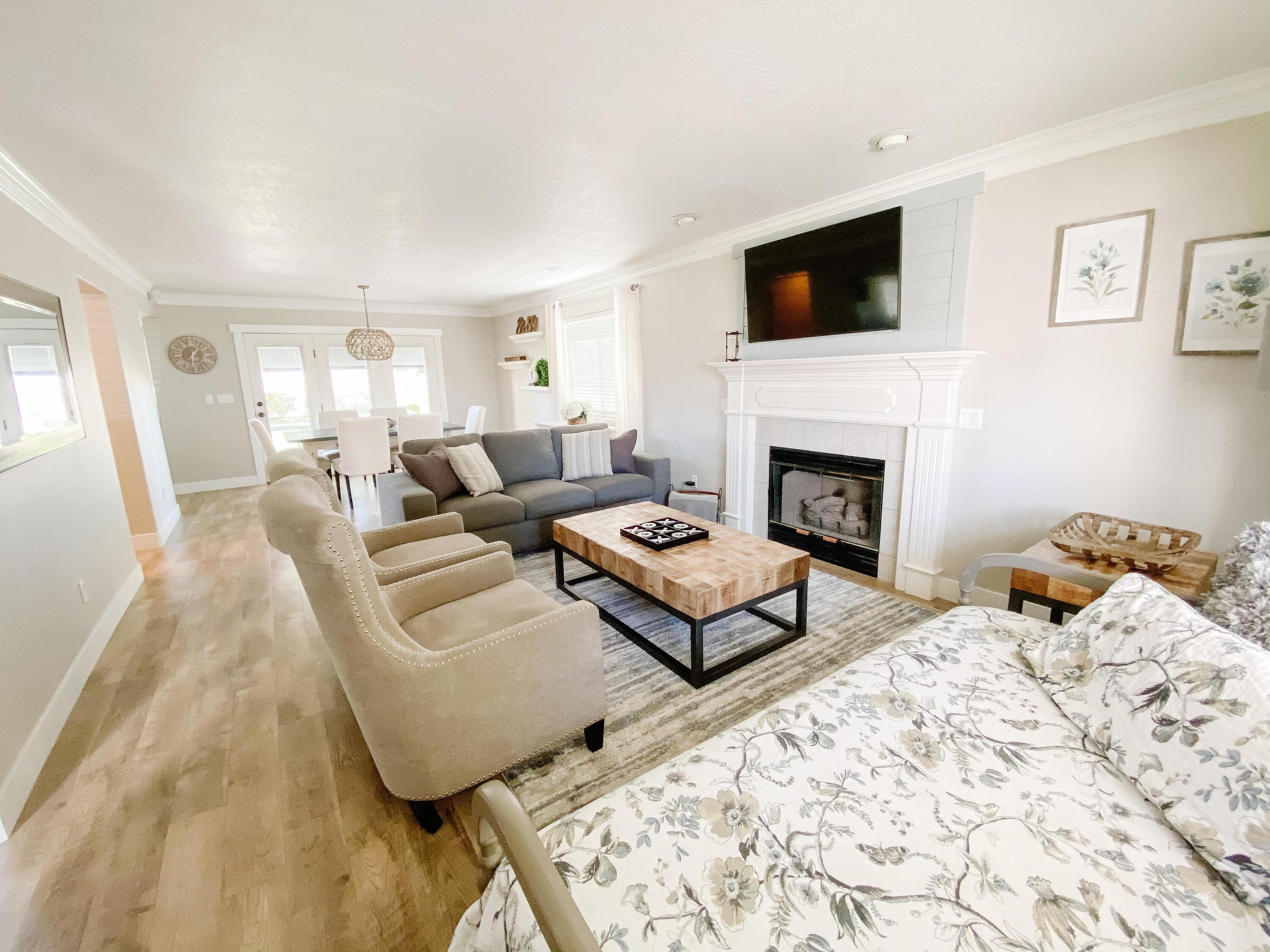 LAS PALMAS RESORT CONDOS - Residential