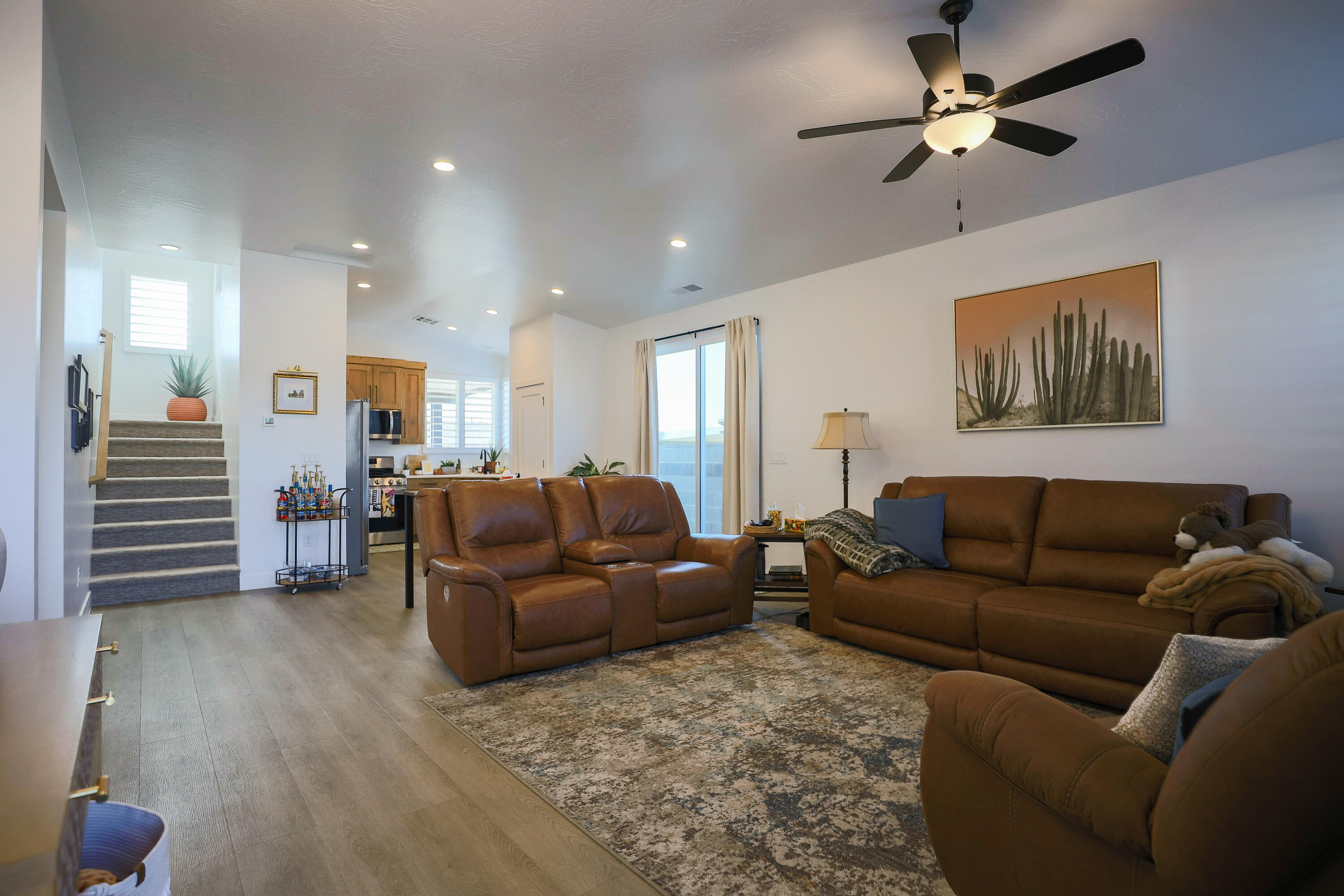 PEREGRINE POINTE WEST - Residential