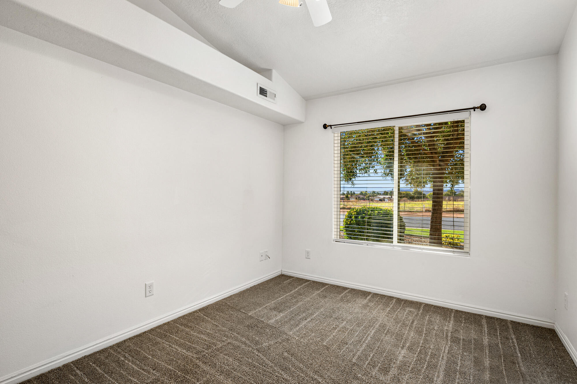 CAMEO PARK - Residential