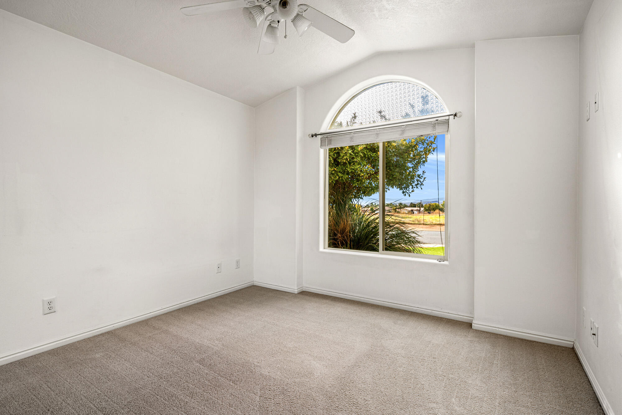 CAMEO PARK - Residential