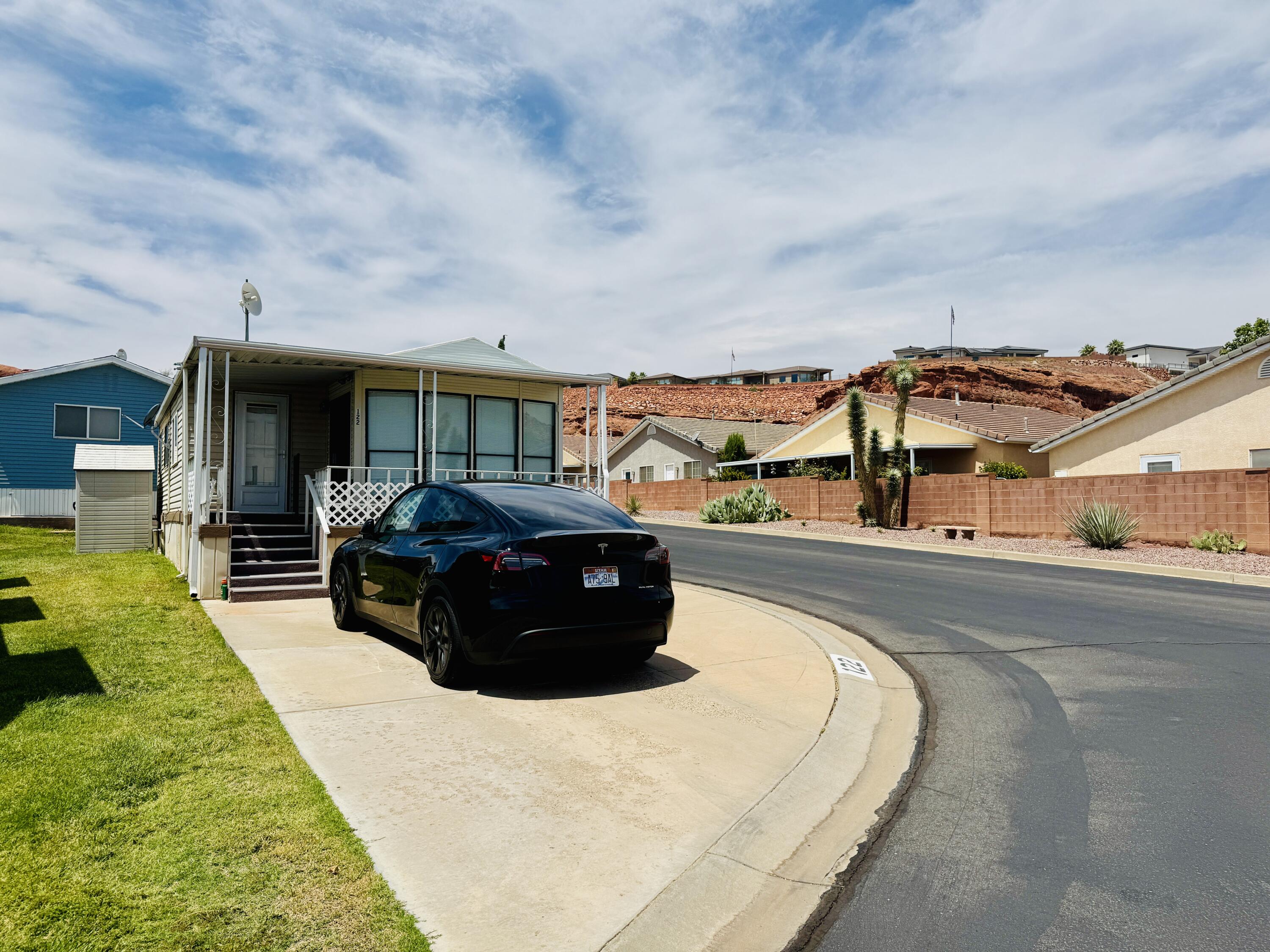 CANYON BREEZE RV RESORT - Residential