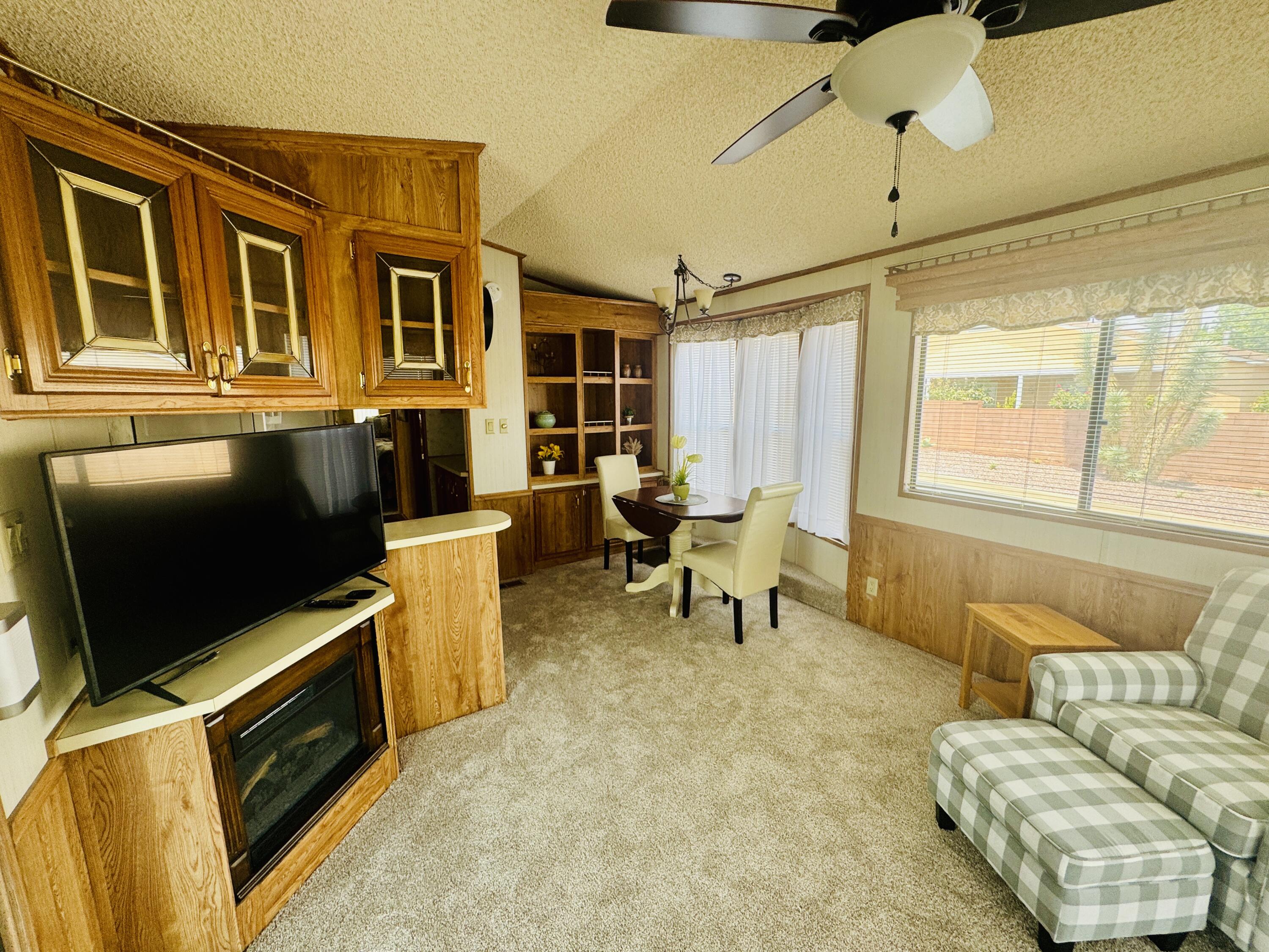 CANYON BREEZE RV RESORT - Residential