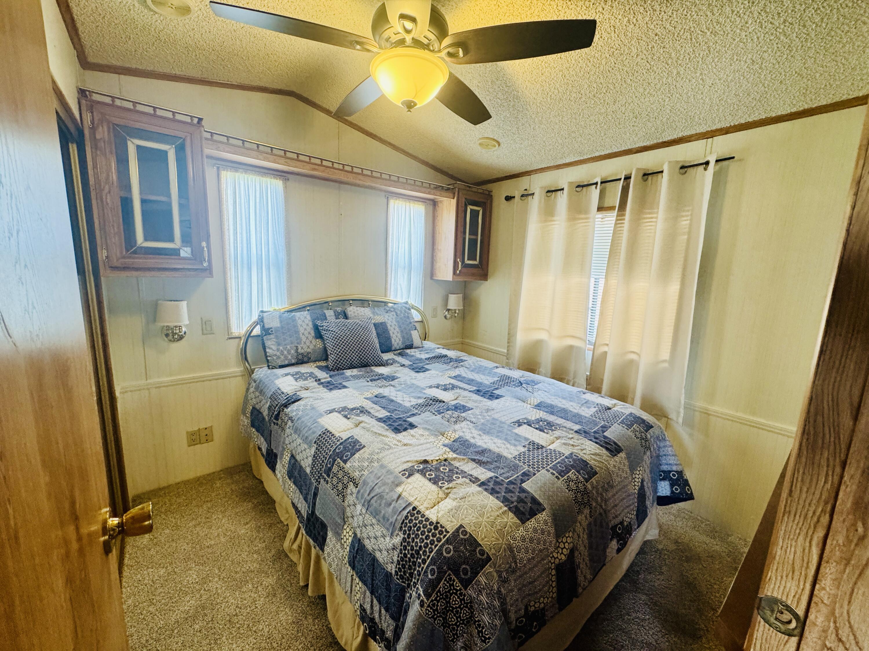 CANYON BREEZE RV RESORT - Residential