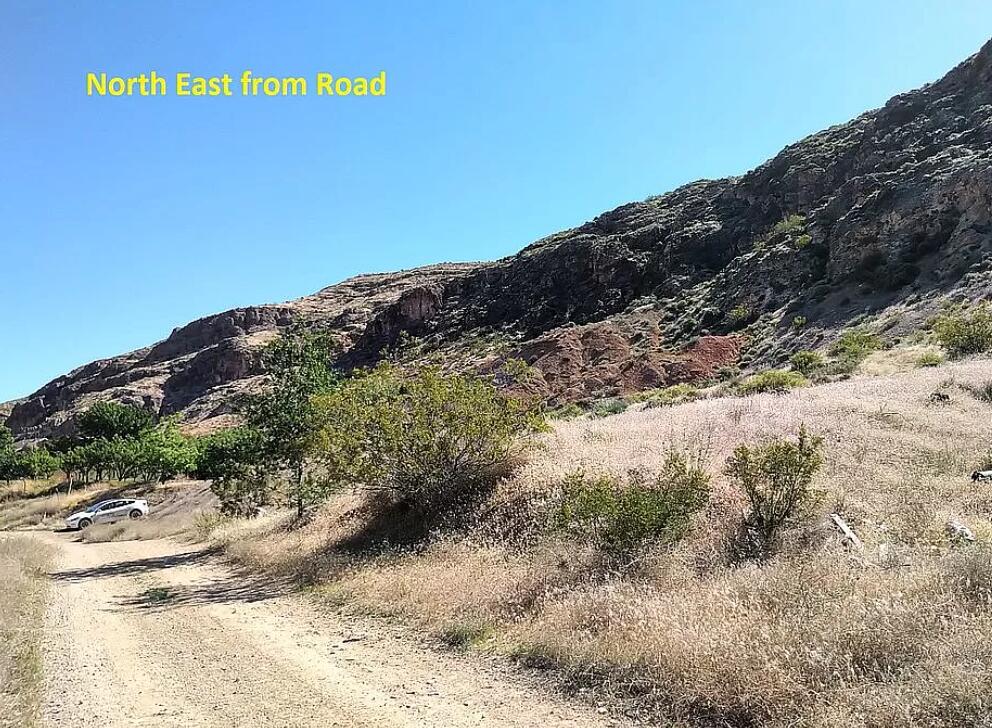 LAVERKIN TOWNSITE AND FIELD - Land