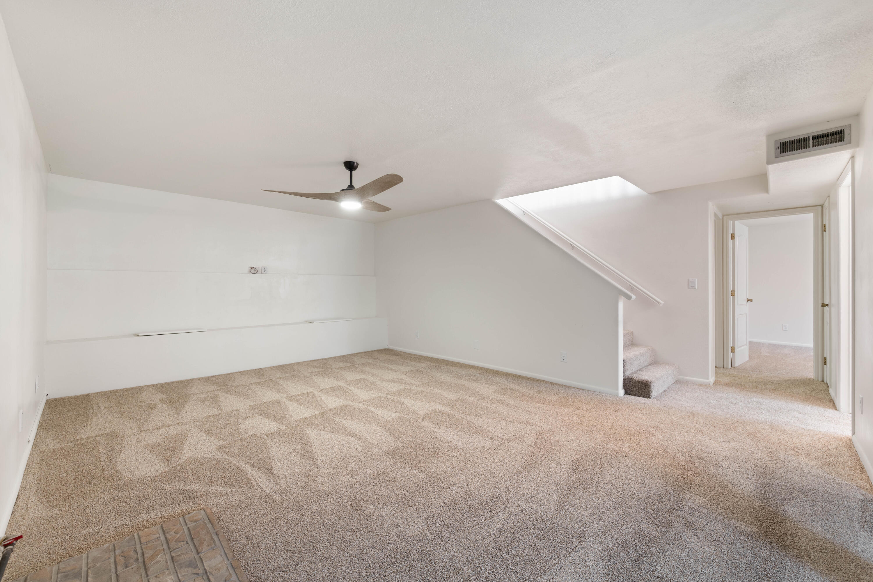 BLOOMINGTON HILLS - Residential