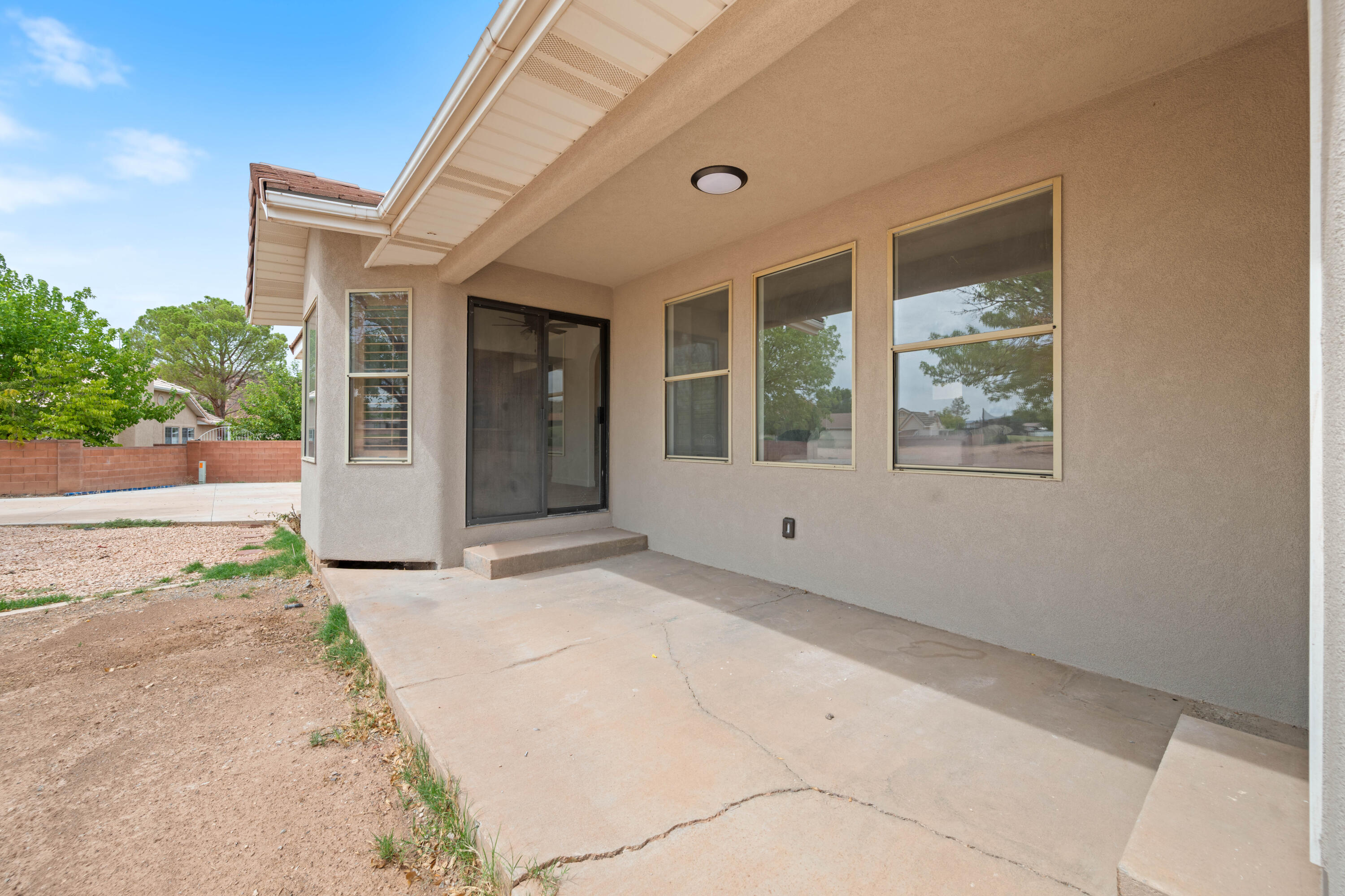 BLOOMINGTON HILLS - Residential