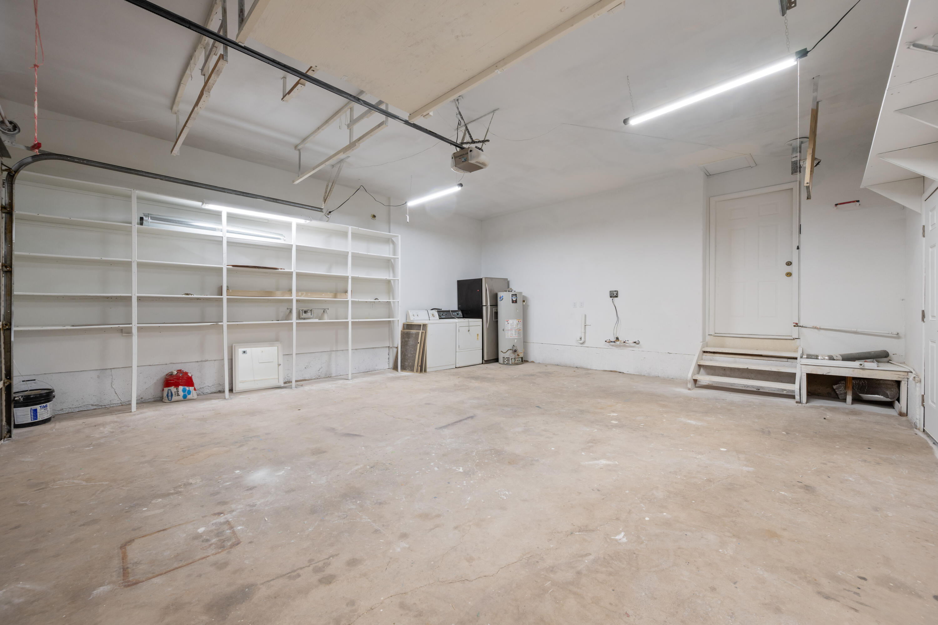 BLOOMINGTON HILLS - Residential