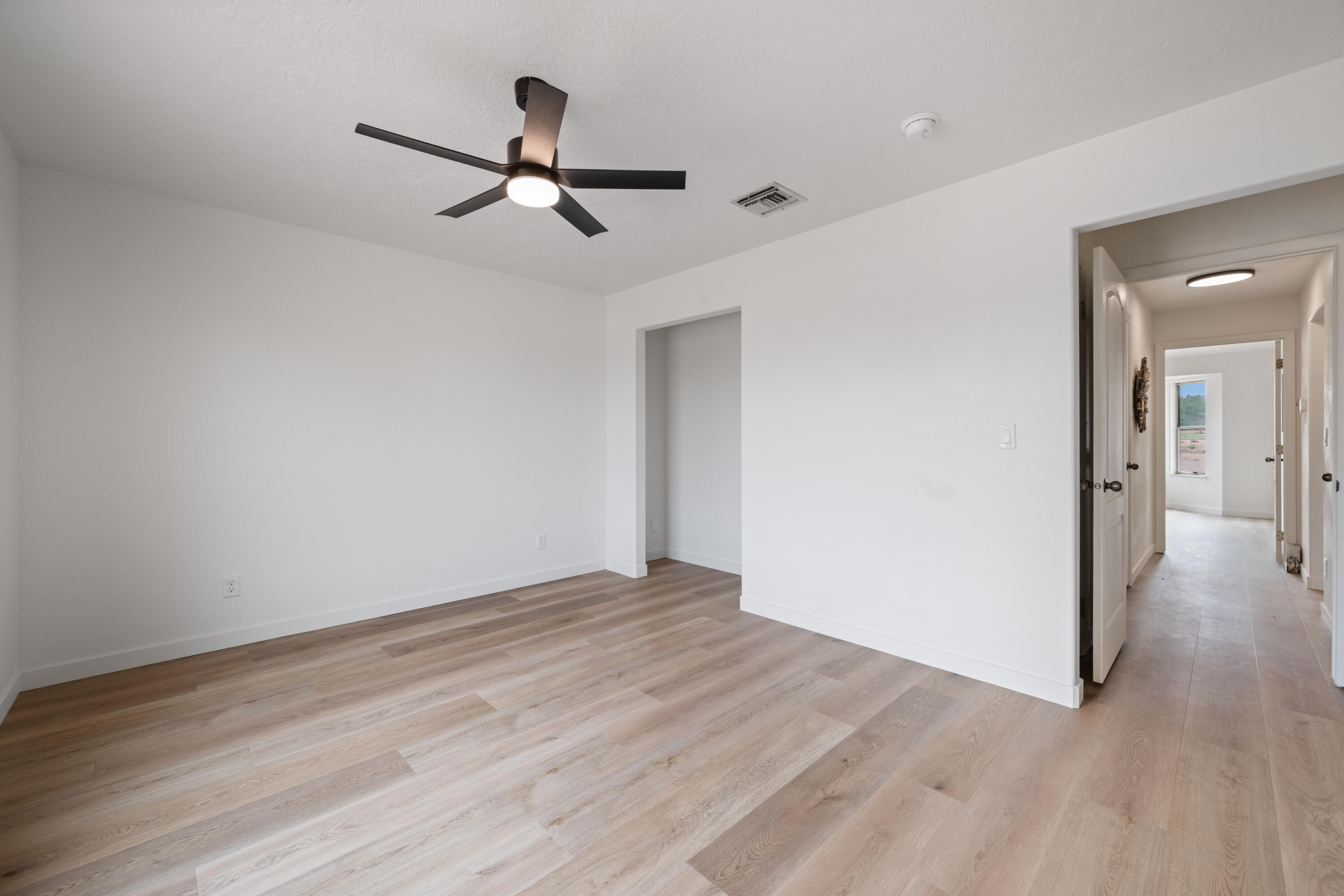 BLOOMINGTON HILLS - Residential