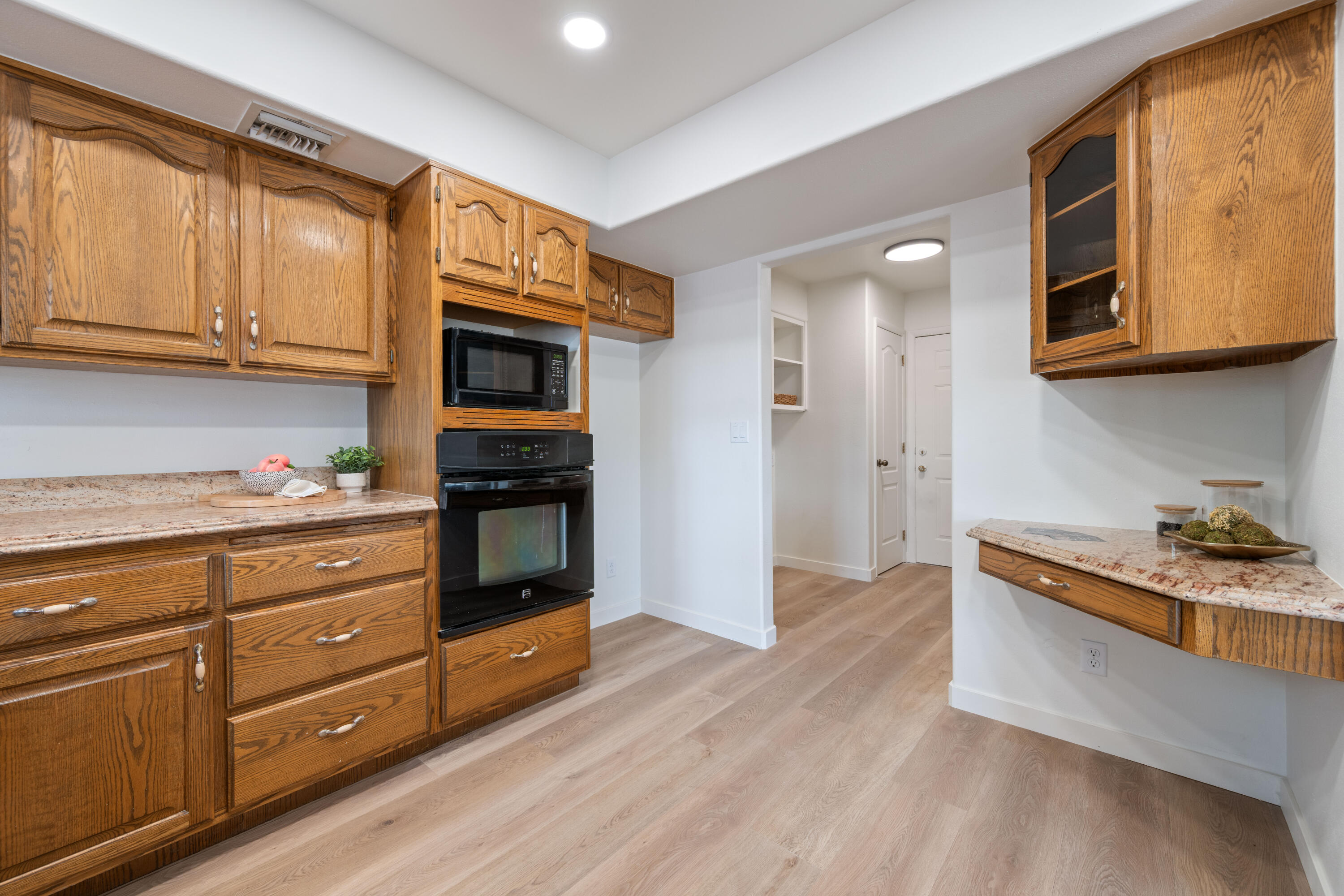 BLOOMINGTON HILLS - Residential