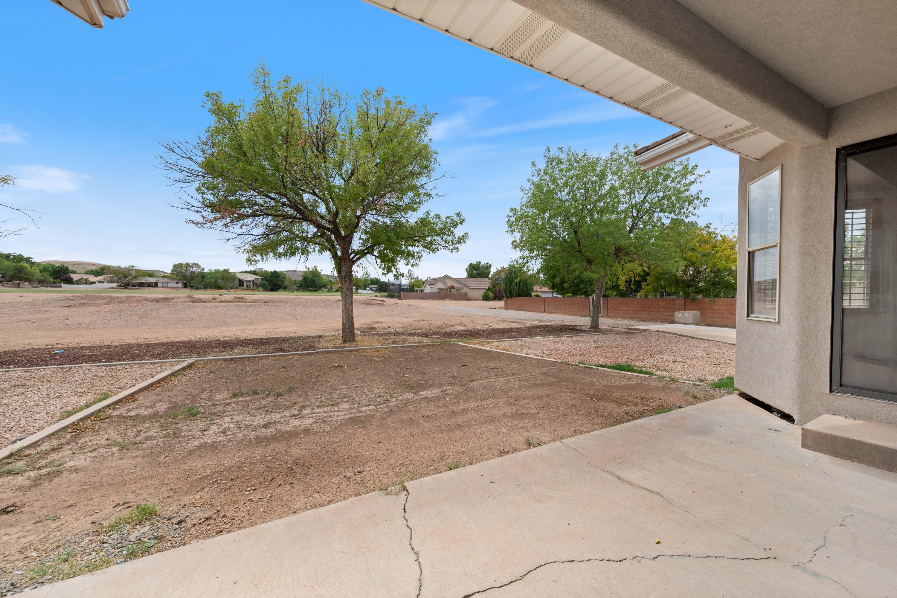 BLOOMINGTON HILLS - Residential