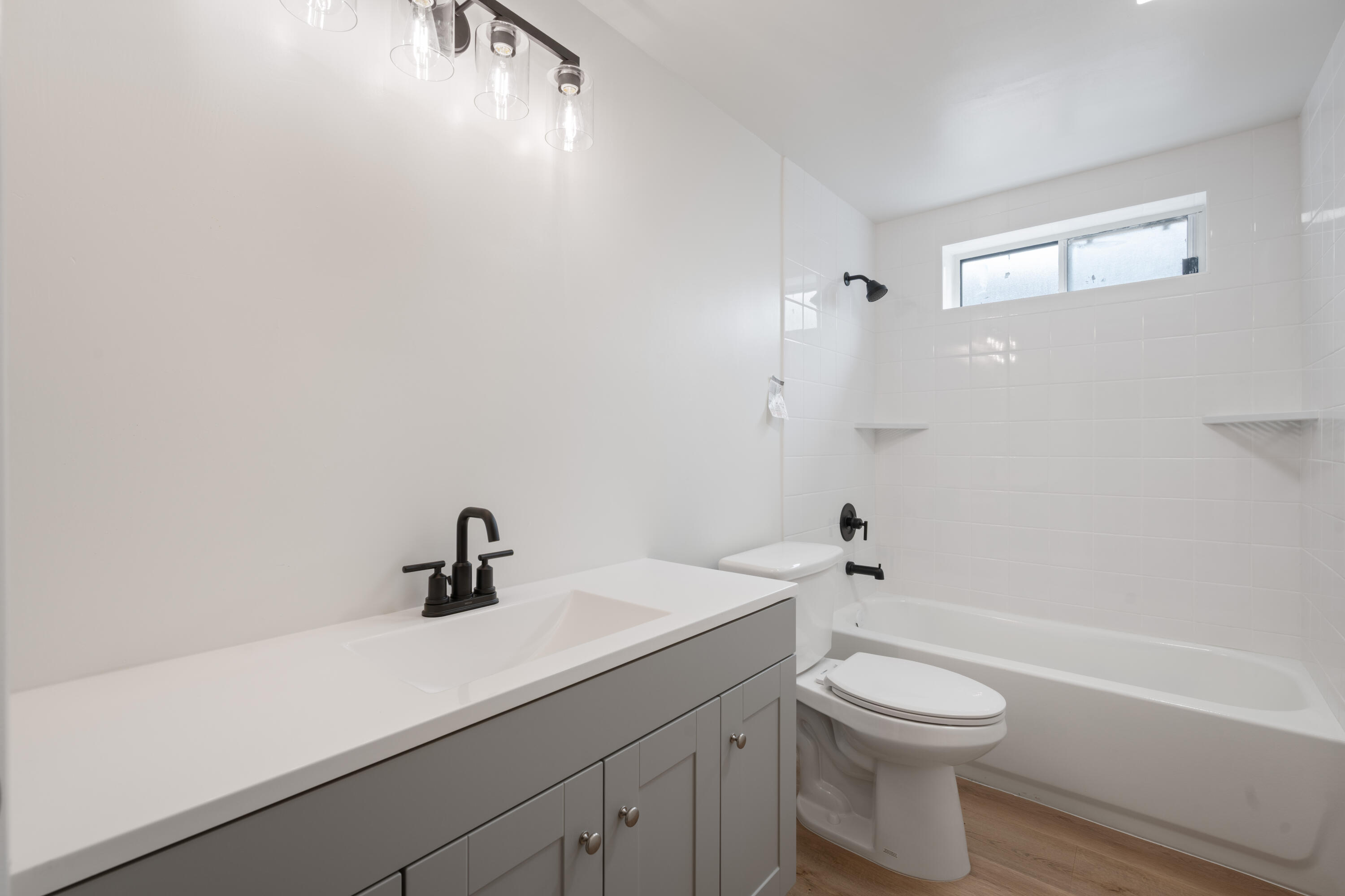 BLOOMINGTON HILLS - Residential