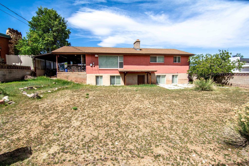 Photo of 475 S 300 E E, Cedar City, UT 84720 (MLS # 26-271722)