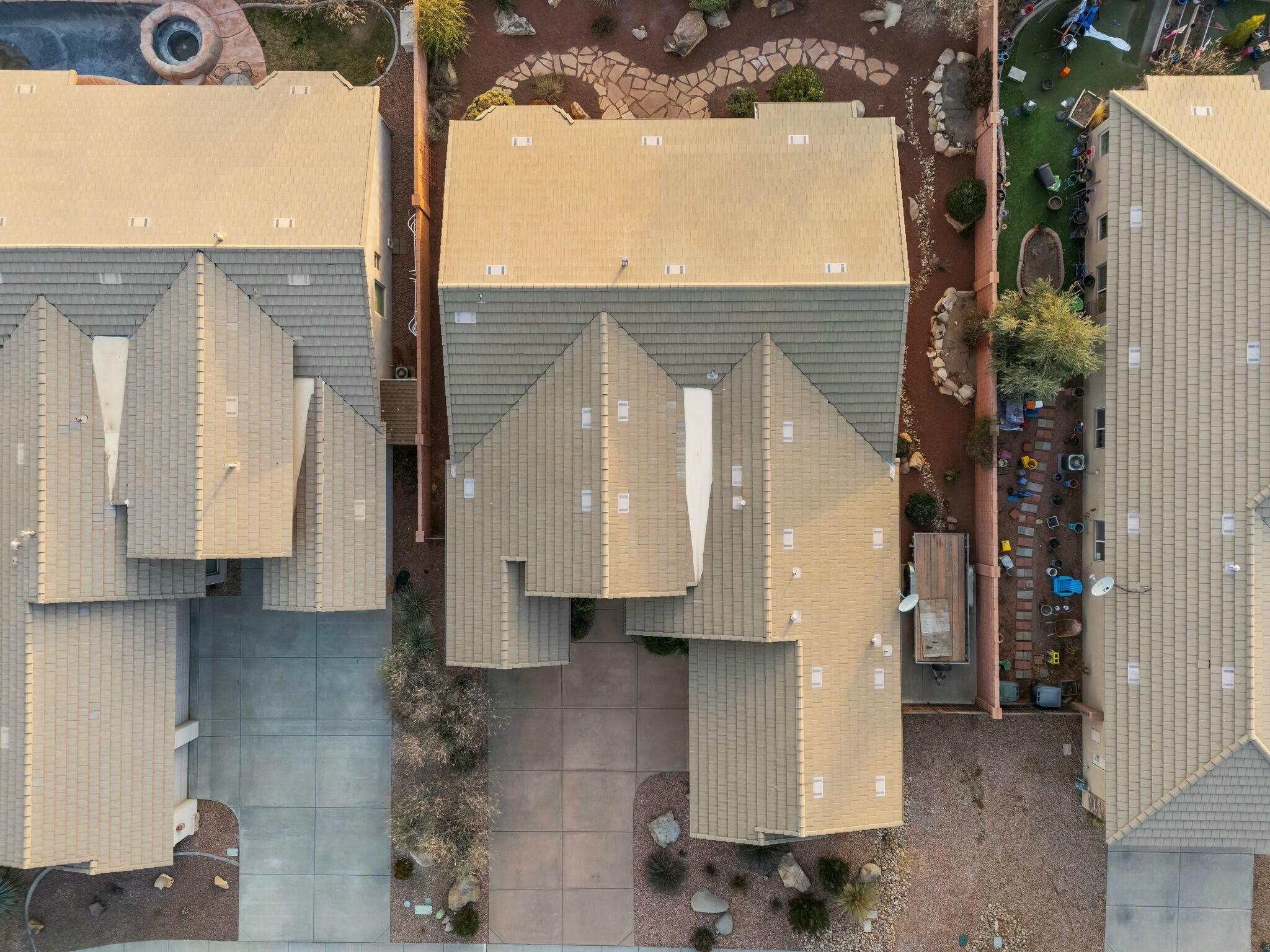 CORAL CANYON - Residential