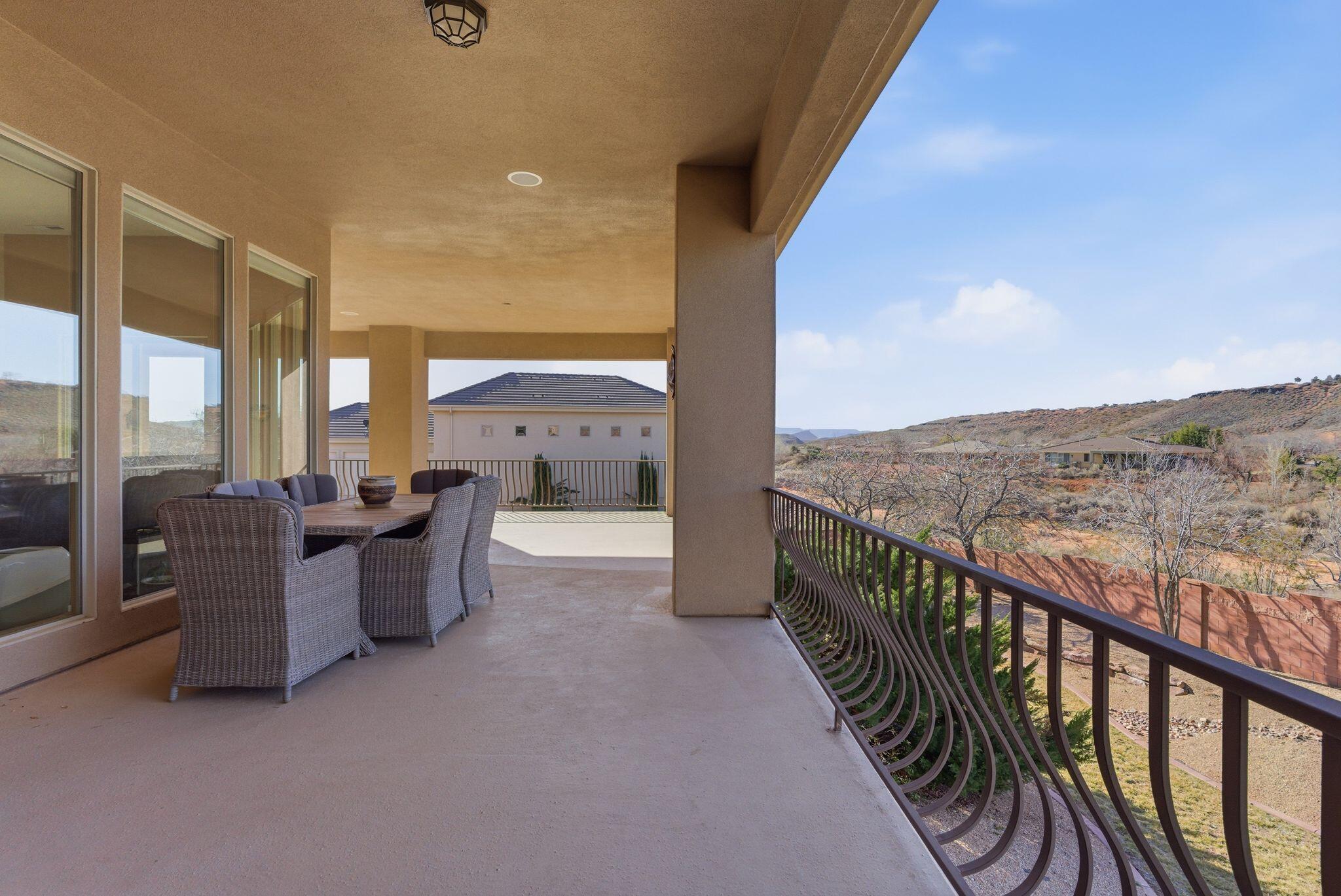 CORAL CANYON - Residential