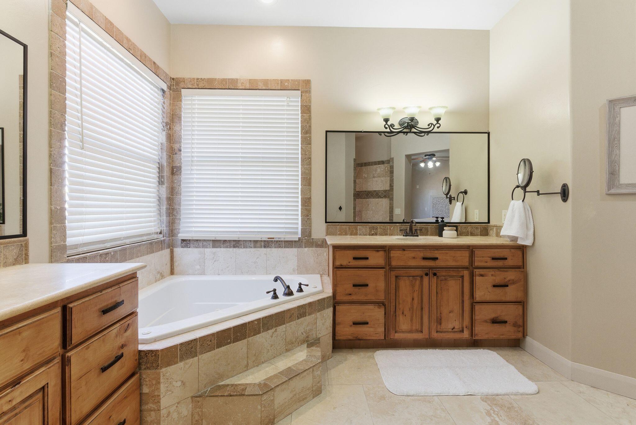 CORAL CANYON - Residential