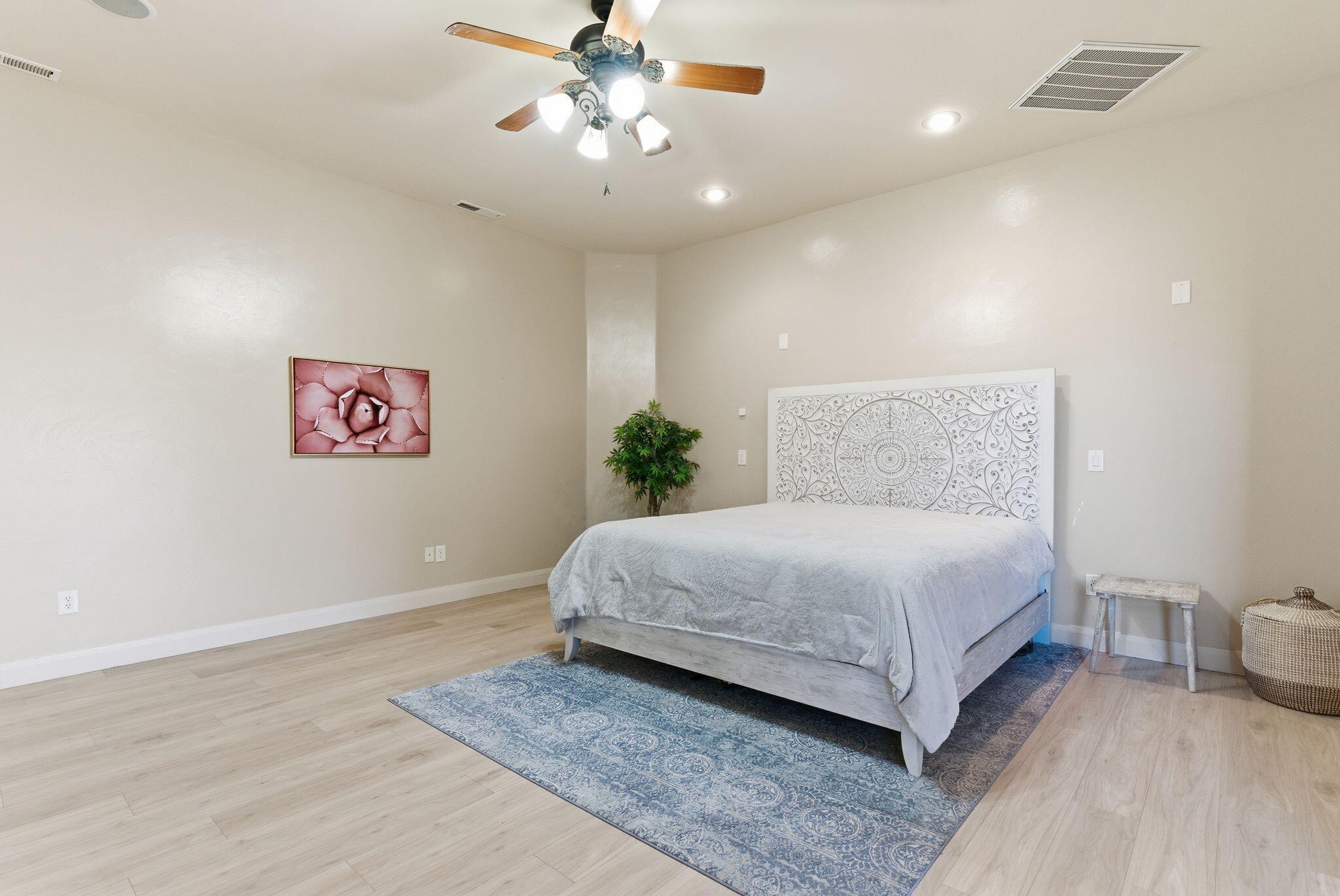 CORAL CANYON - Residential