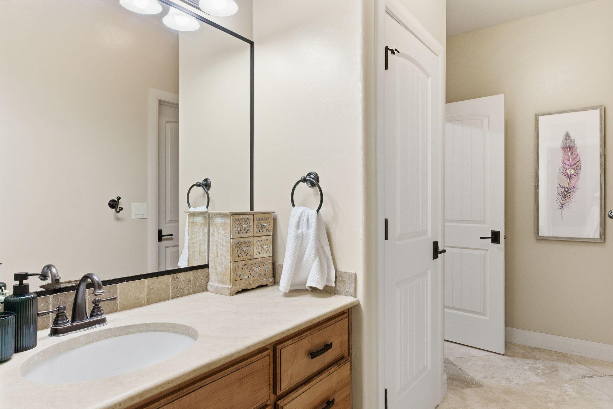 CORAL CANYON - Residential