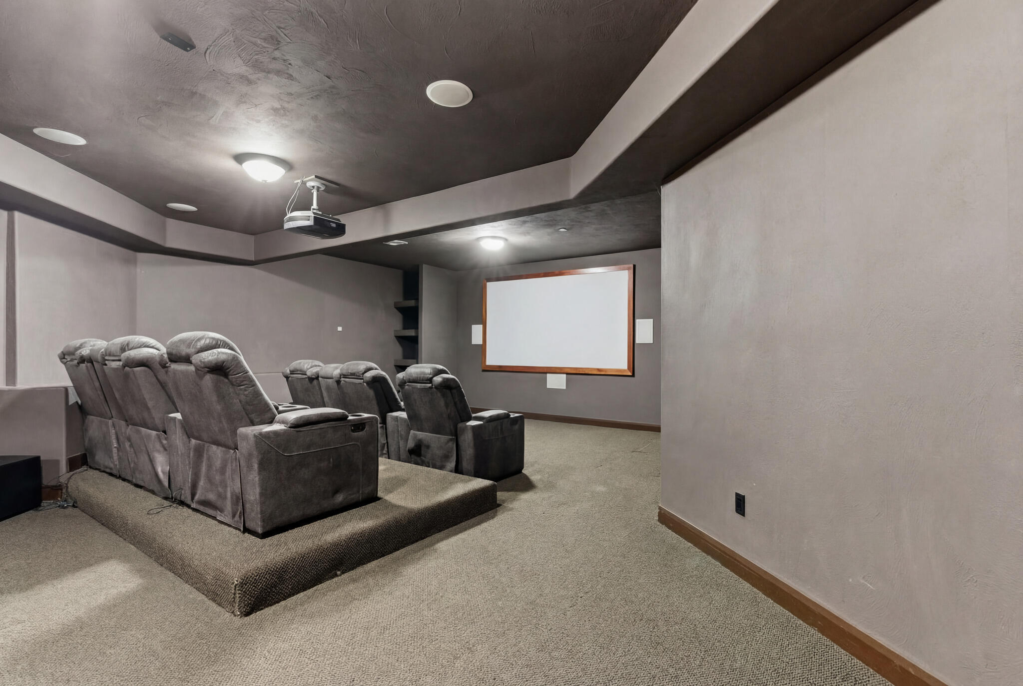 CORAL CANYON - Residential