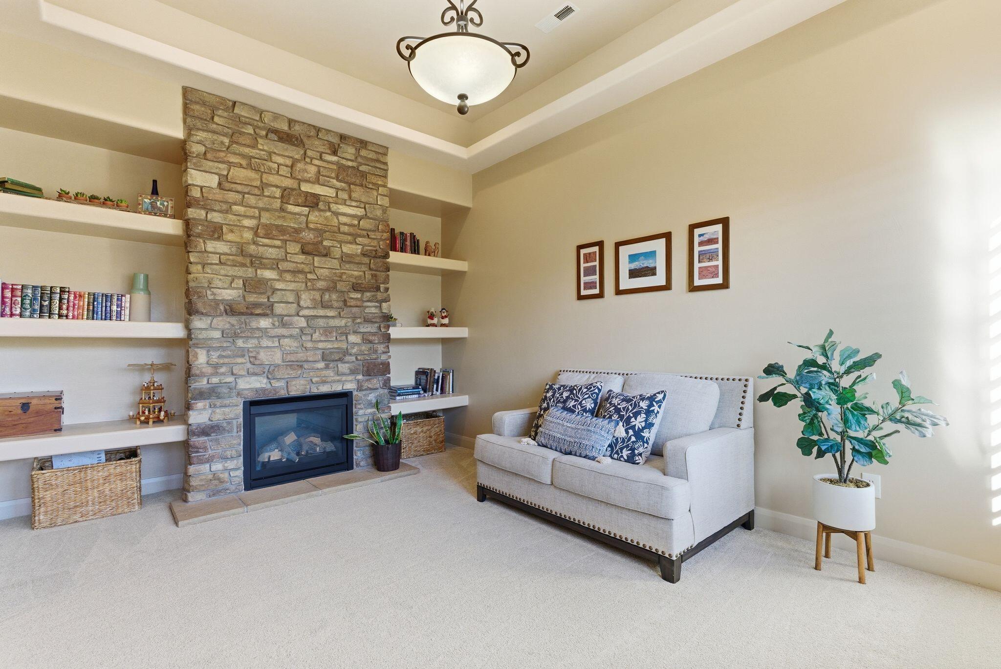 CORAL CANYON - Residential