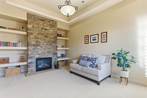 Tiny photo for 1731 N FIREROCK CIR, Washington, UT 84780 (MLS # 26-269201)